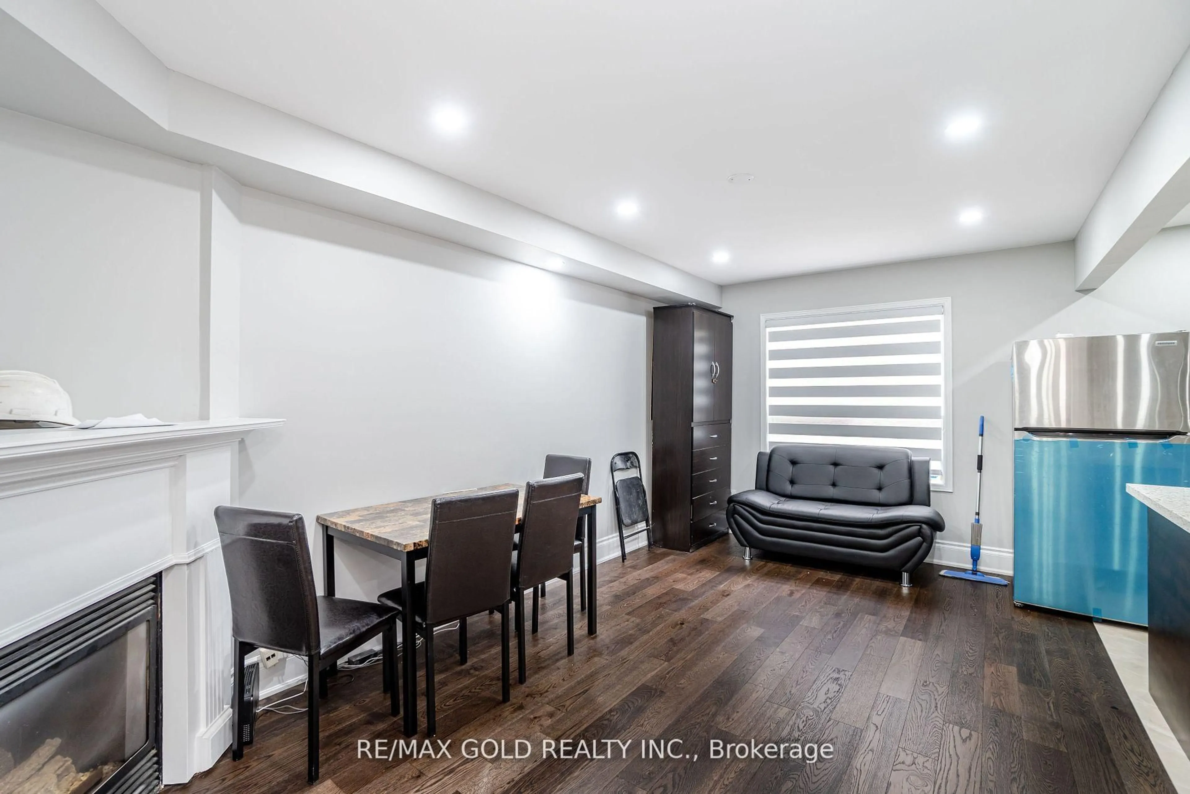 Unknown for 42 BRAEMORE Rd, Brampton Ontario L6X 1E5