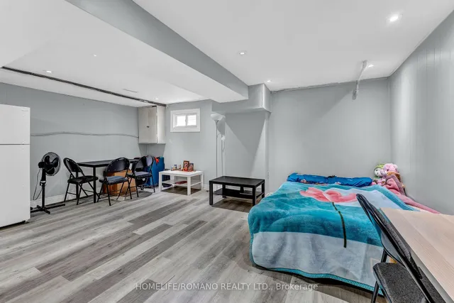 Additional property image - 7440 Goreway Dr Unit 2