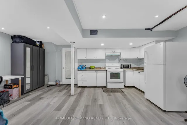 Additional property image - 7440 Goreway Dr Unit 2