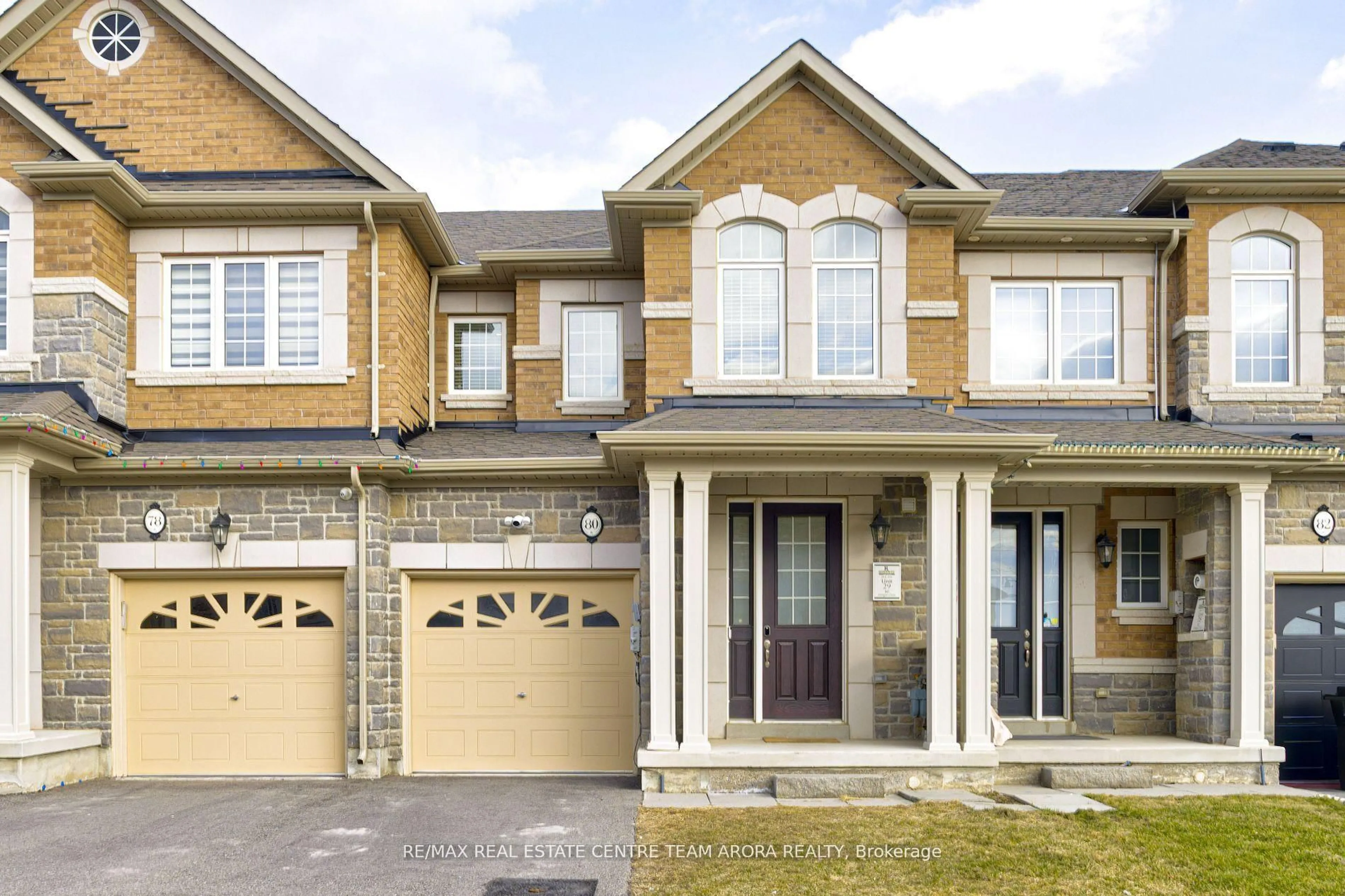 Home with brick exterior material, street for 80 Finegan Circ, Brampton Ontario L7A 4Z8