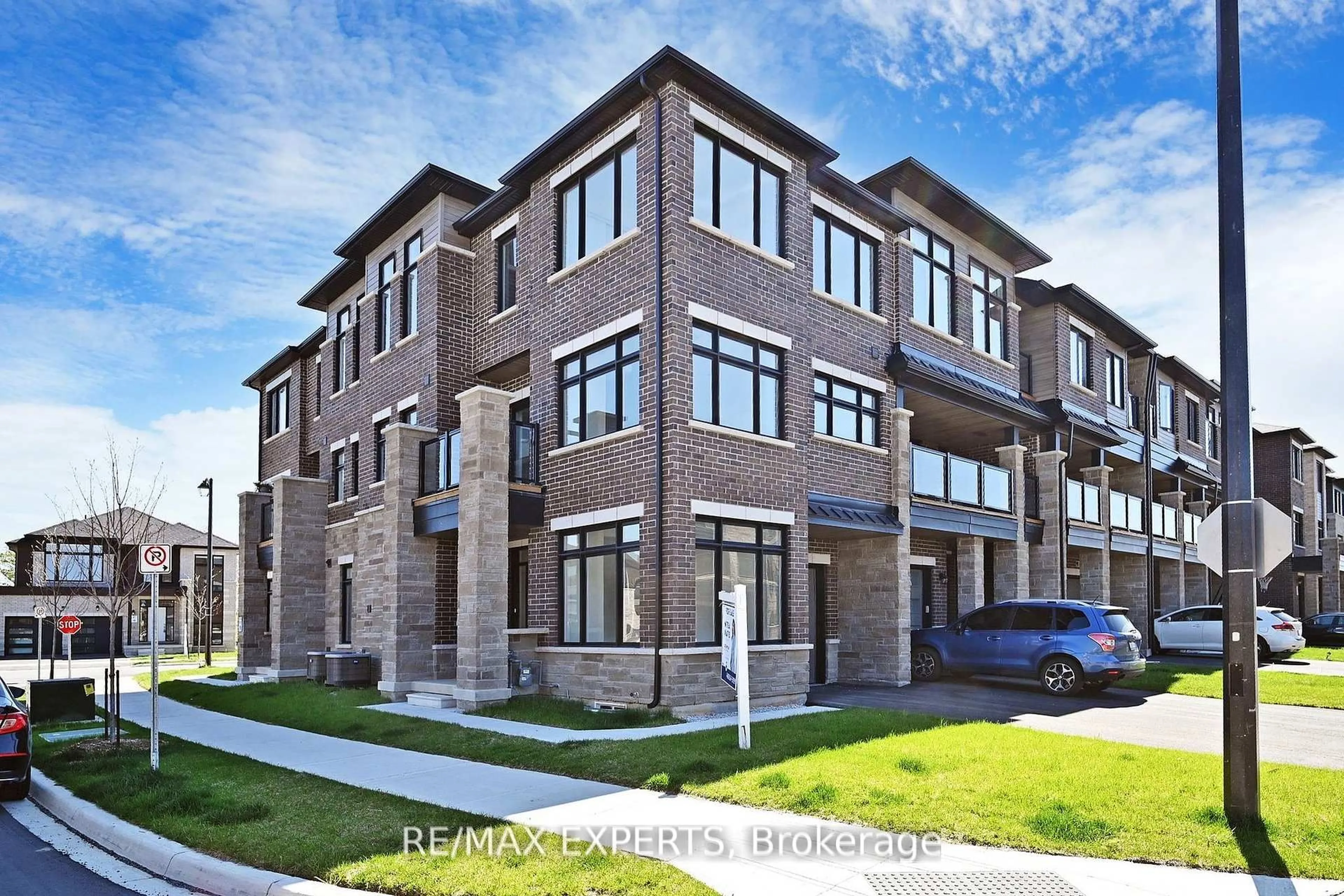 Home with brick exterior material, unknown for 1537 Moonseed Pl, Milton Ontario L9T 7E7