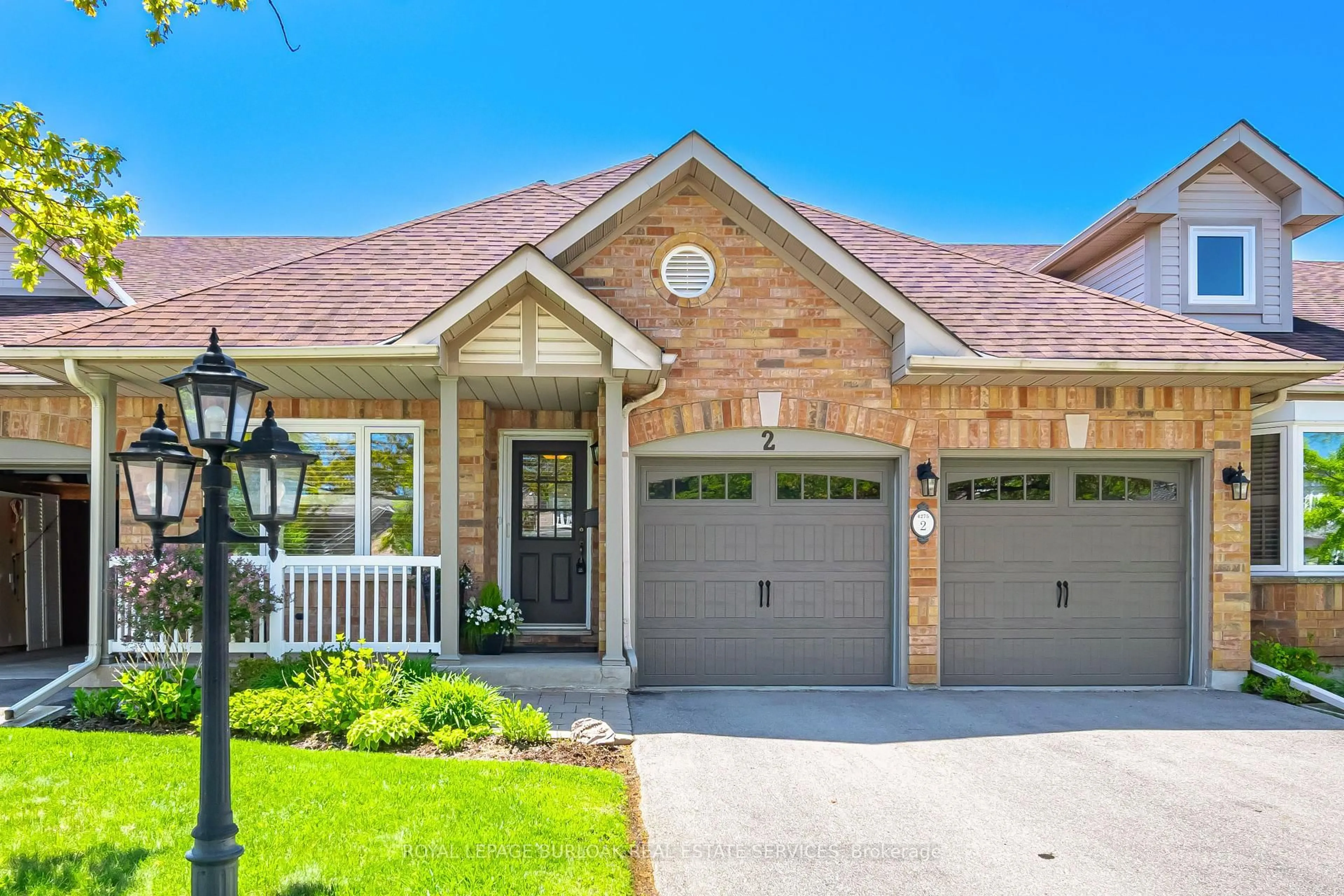 Home with brick exterior material, street for 4275 Millcroft Park Dr #2, Burlington Ontario L7M 4L9