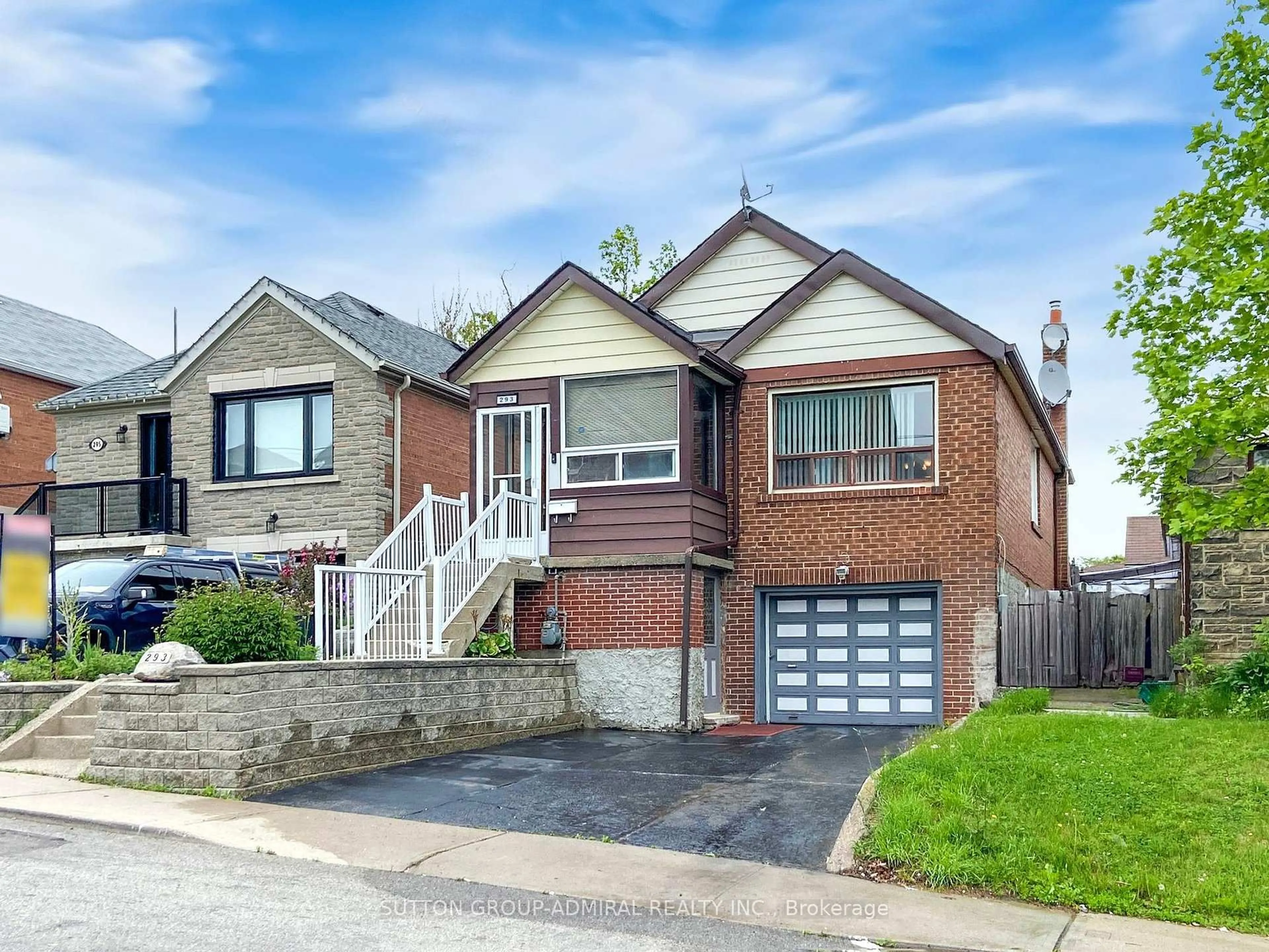 Home with brick exterior material, street for 293 Kane Ave, Toronto Ontario M3M 3N9