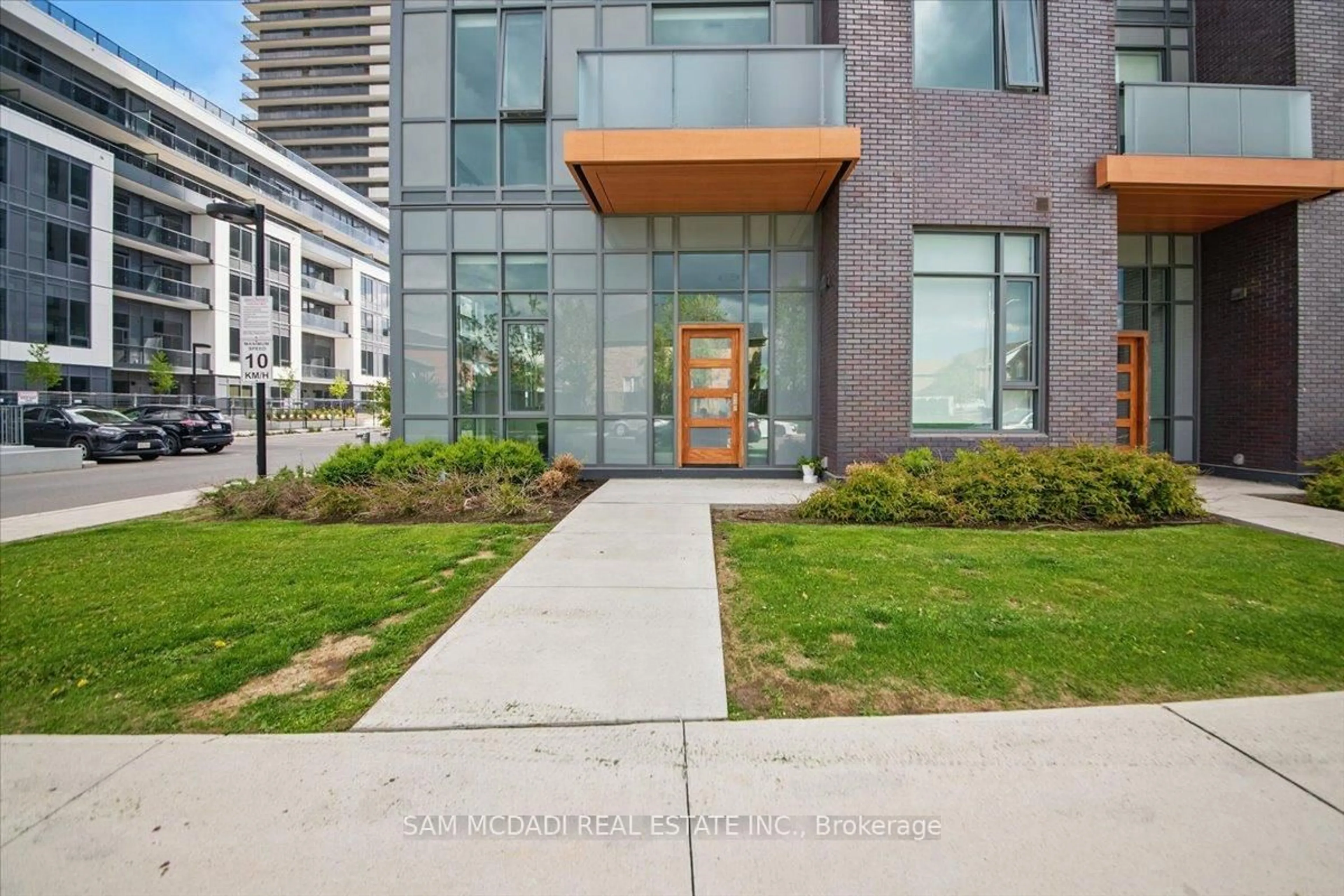 Unknown for 8 Nahani Way #124, Mississauga Ontario L4Z 0C6