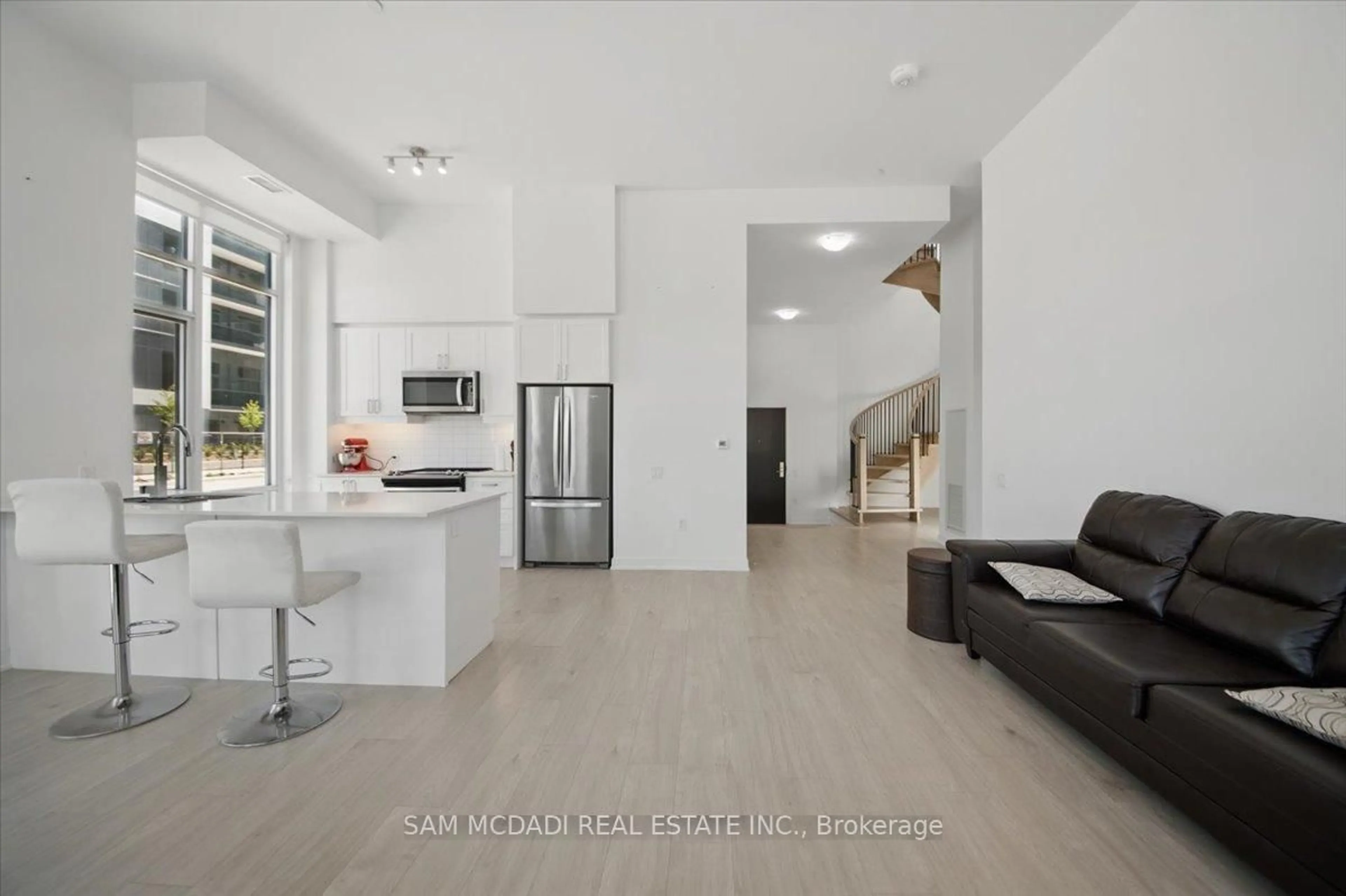 Open concept kitchen, unknown for 8 Nahani Way #124, Mississauga Ontario L4Z 0C6