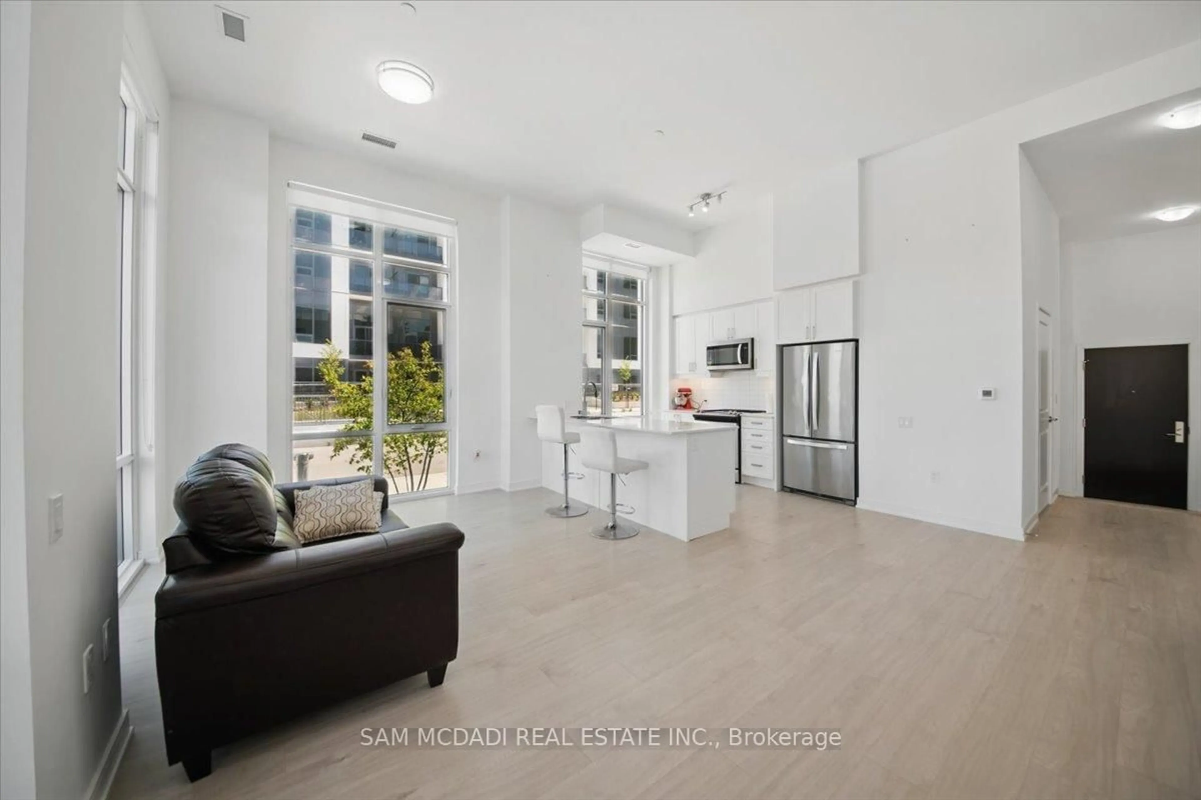 Open concept kitchen, unknown for 8 Nahani Way #124, Mississauga Ontario L4Z 0C6