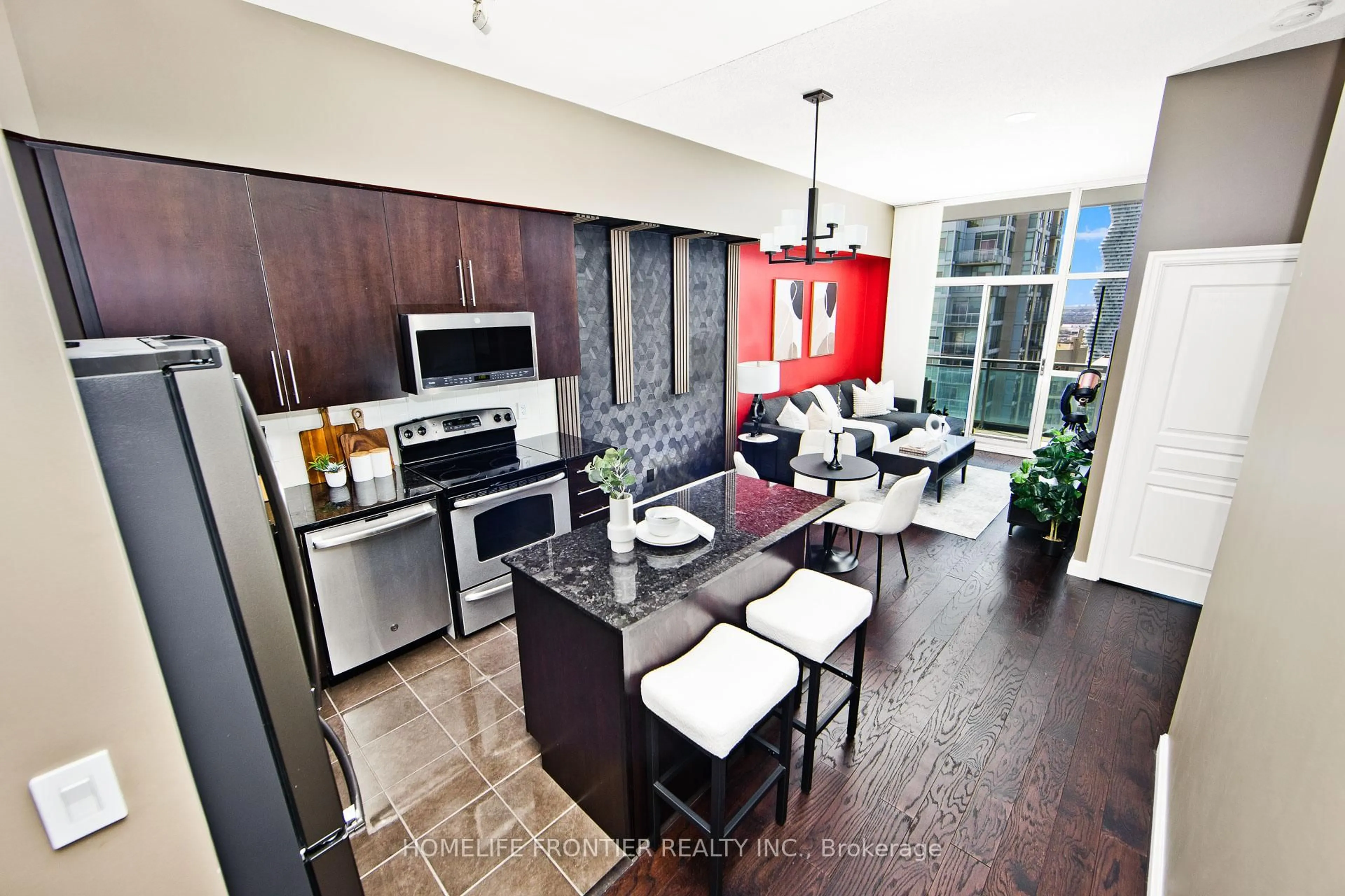 Open concept kitchen, unknown for 223 Webb Dr #LPH3408, Mississauga Ontario L5B 0E8