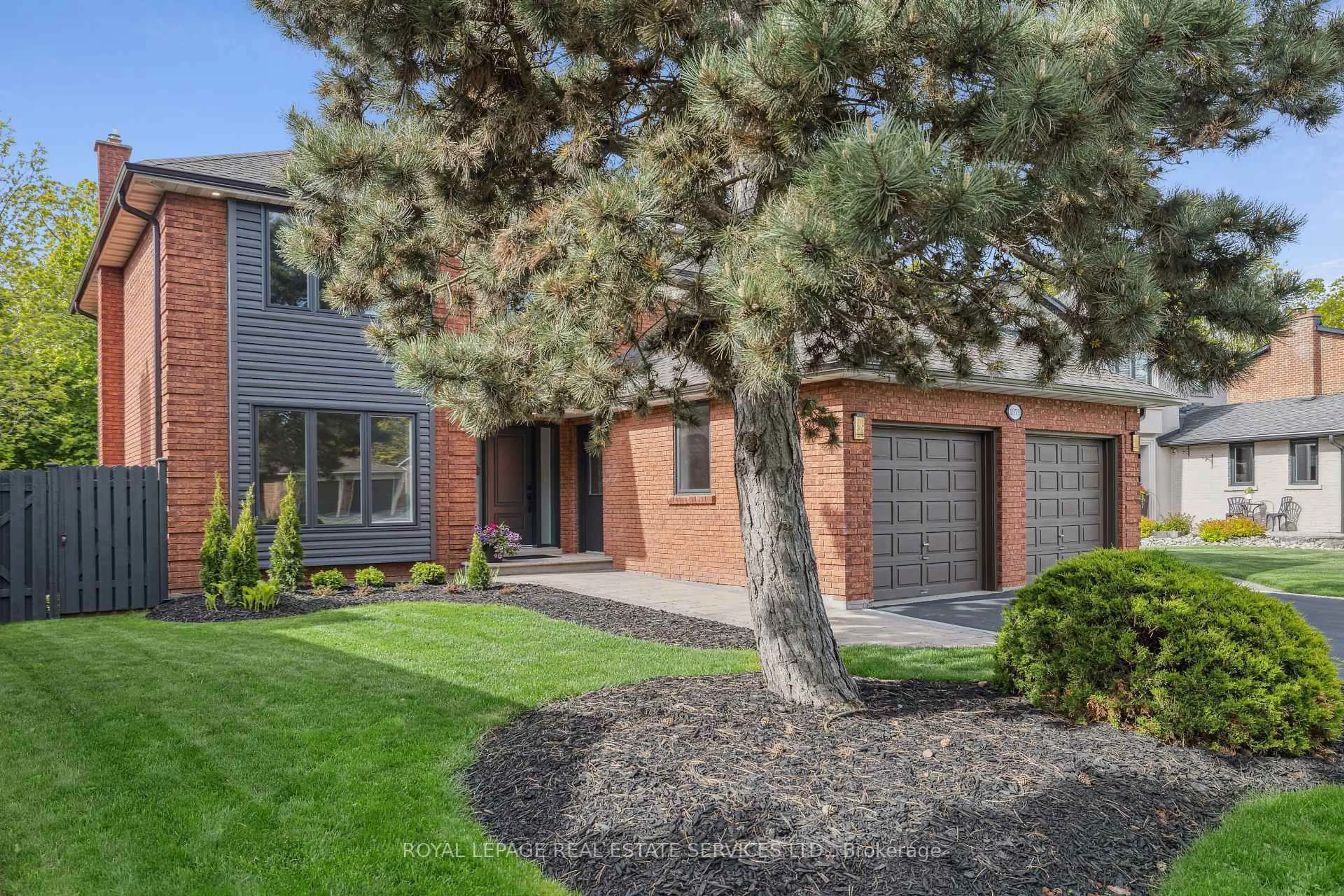 Home with brick exterior material, street for 1379 Golden Meadow Tr, Oakville Ontario L6H 3H1