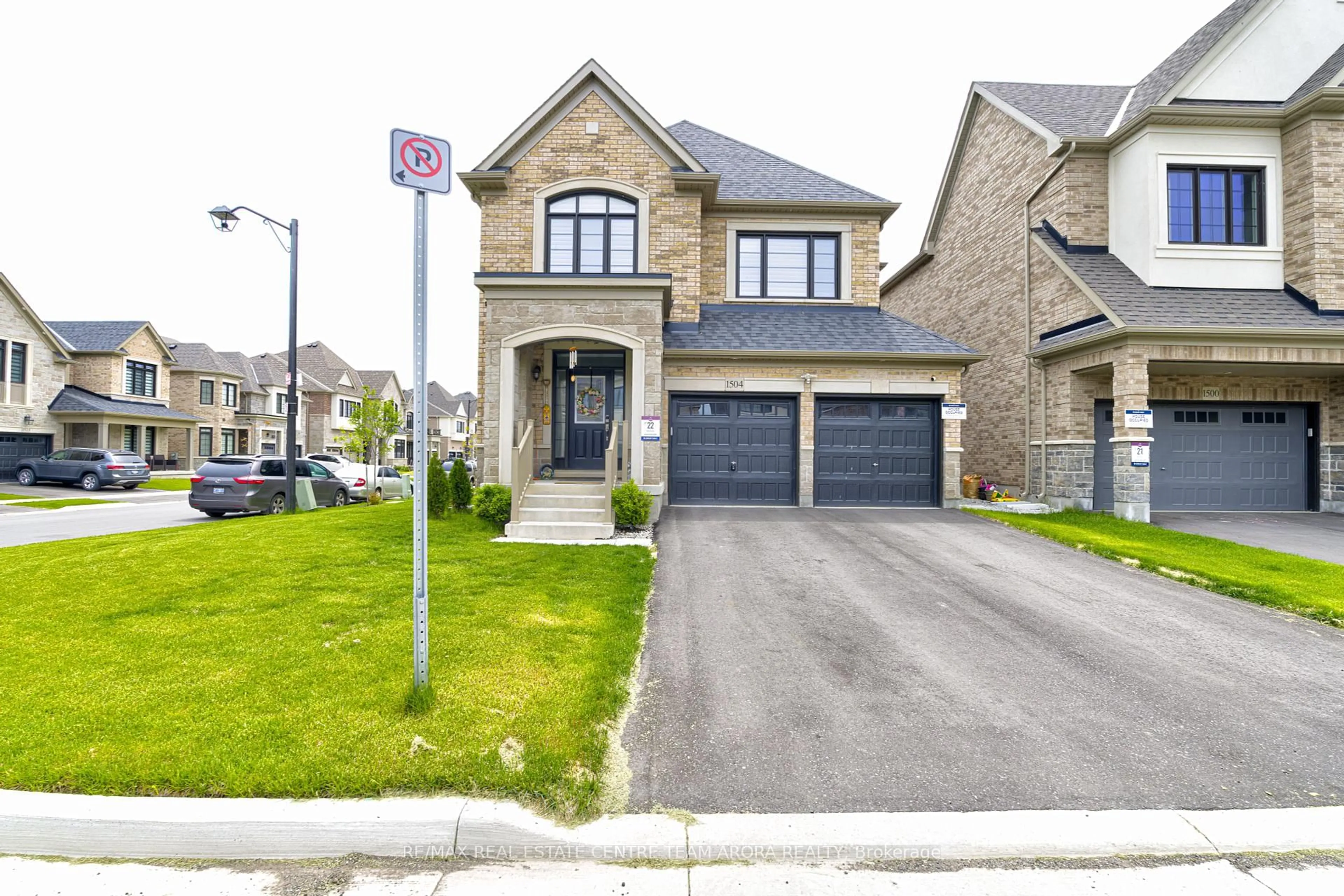Home with brick exterior material, street for 1504 Kitchen Crt, Milton Ontario L9E 1Y8