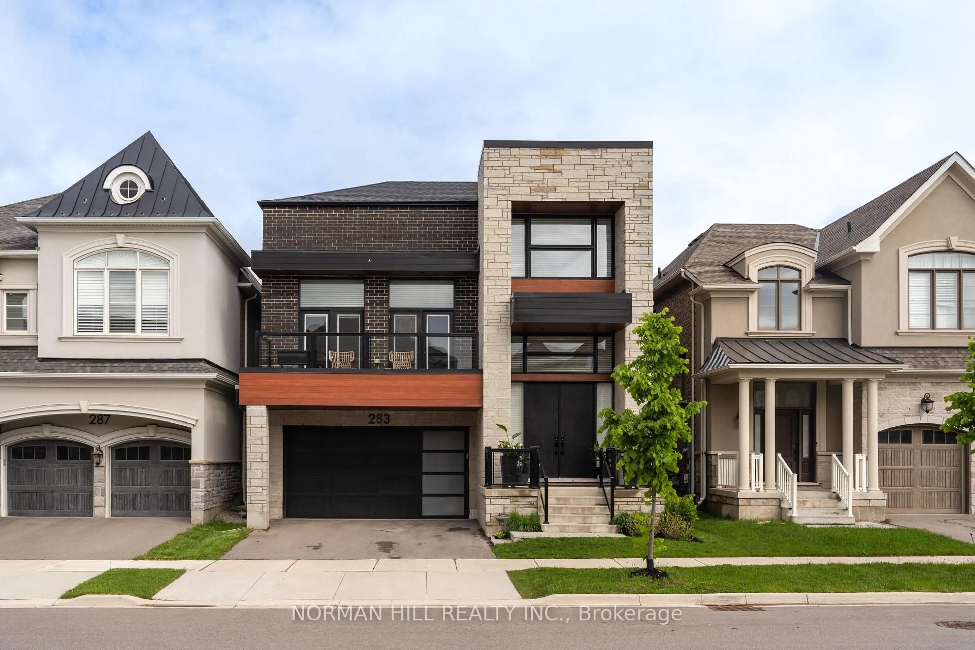 Home with brick exterior material, street for 283 Bethpage Dr, Oakville Ontario L6M 1R5