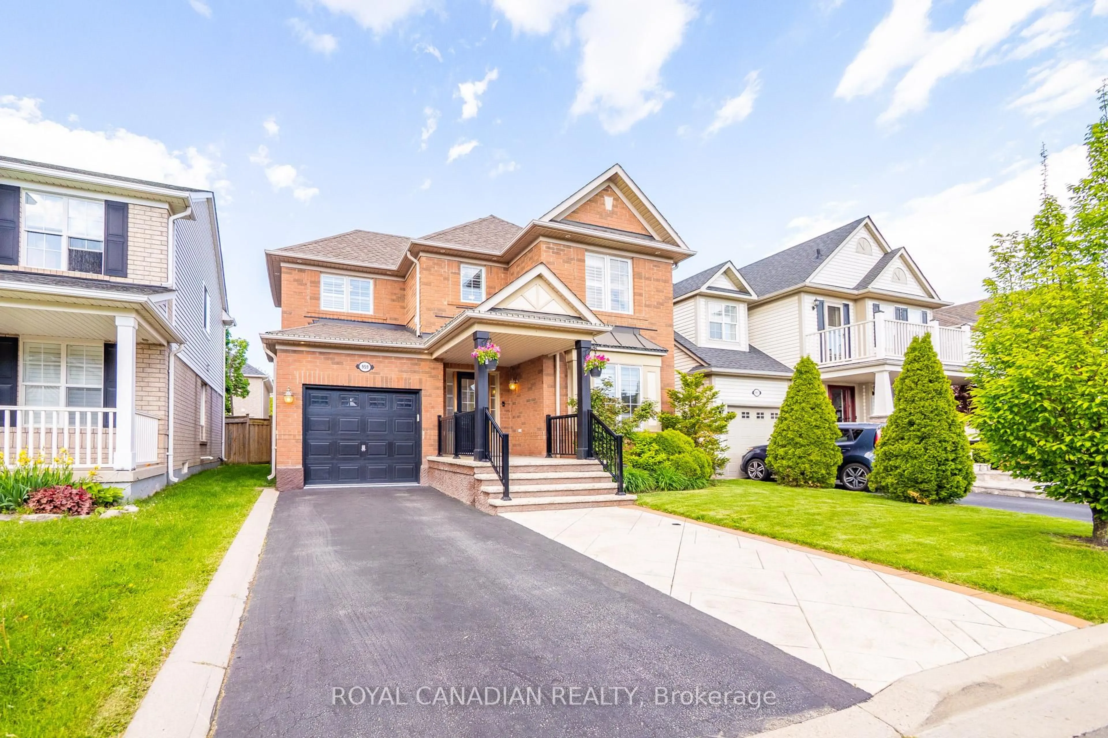 Home with brick exterior material, street for 959 Lancaster Blvd, Milton Ontario L9T 6A2
