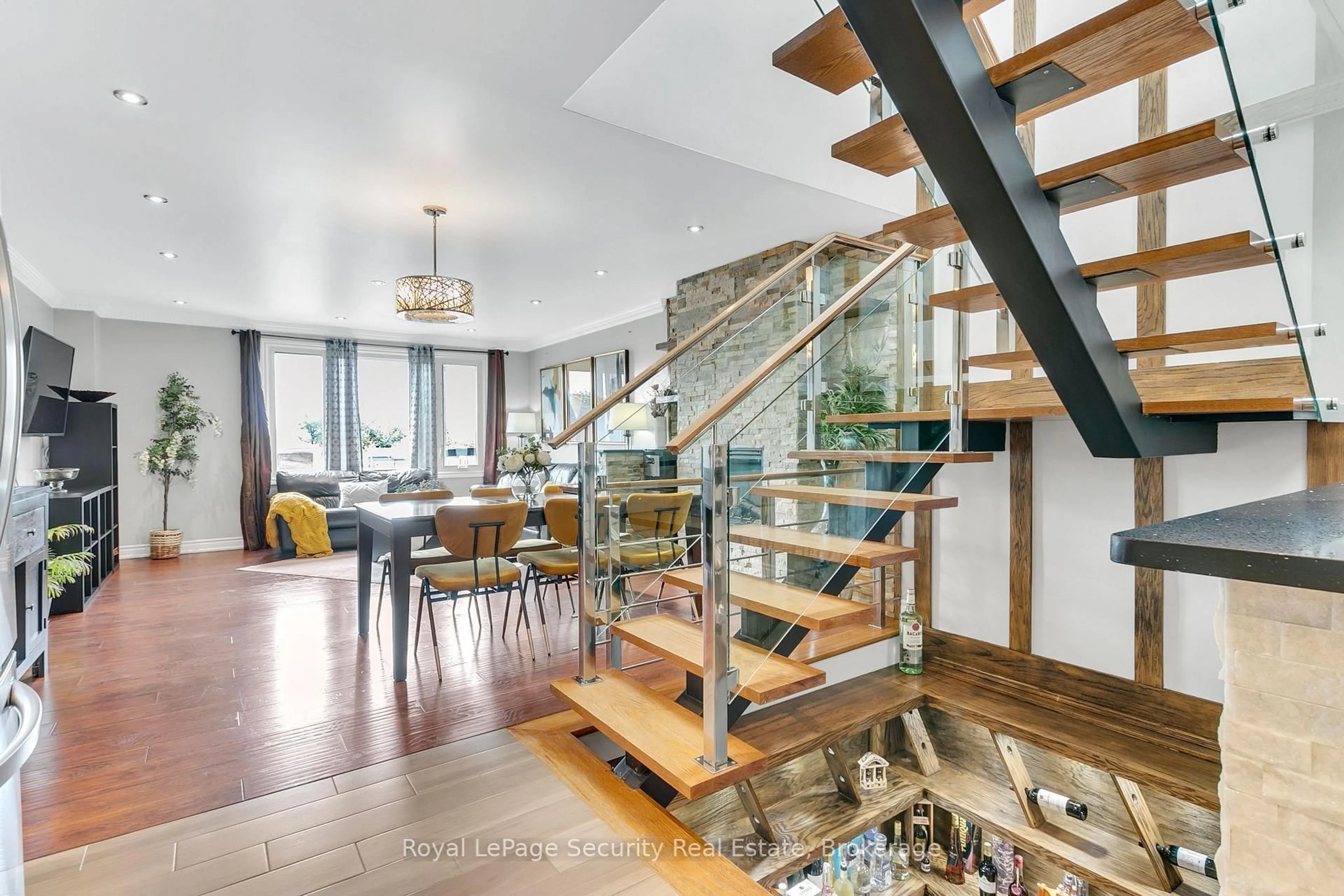 Stairs for 62 Cameron Ave, Toronto Ontario M6M 1R2