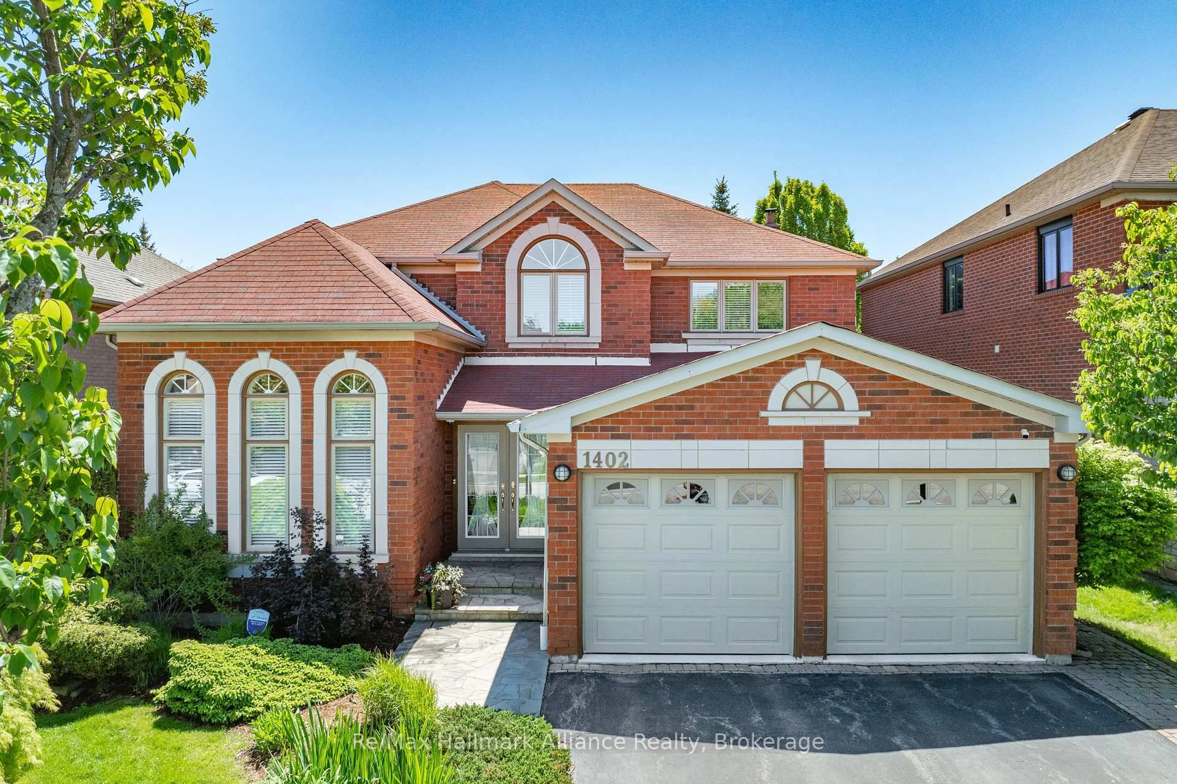 Home with brick exterior material, street for 1402 Bayshire Dr, Oakville Ontario L6H 6E7