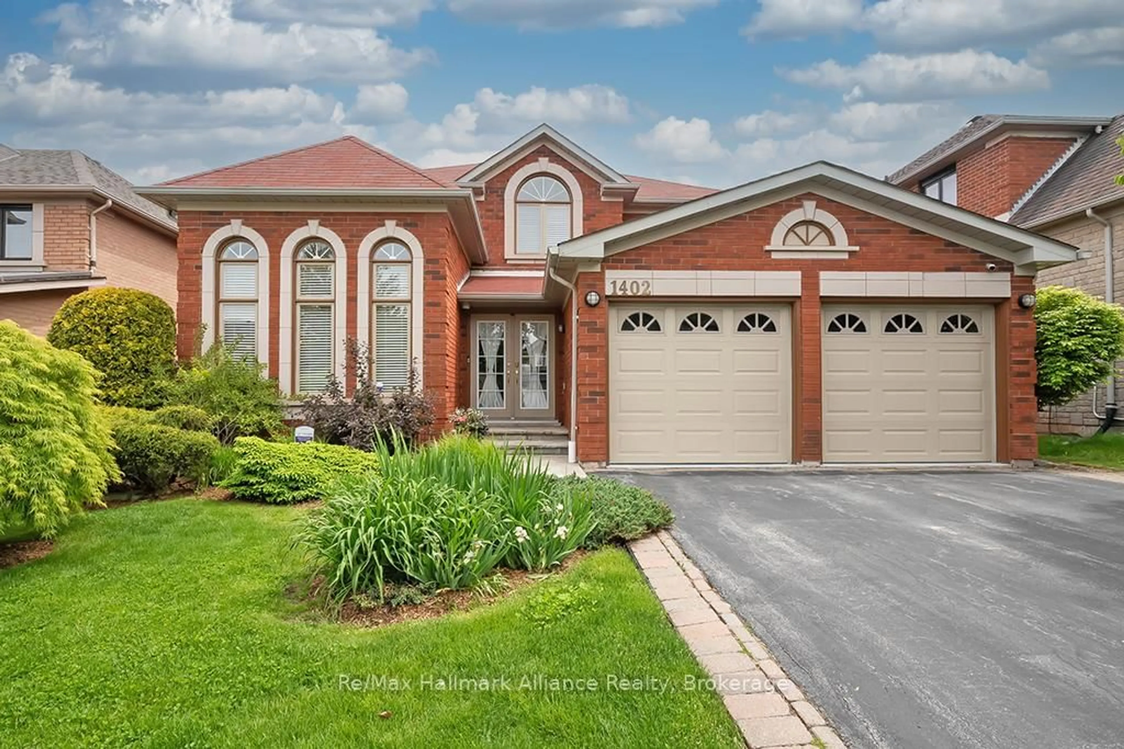 Home with brick exterior material, street for 1402 Bayshire Dr, Oakville Ontario L6H 6E7