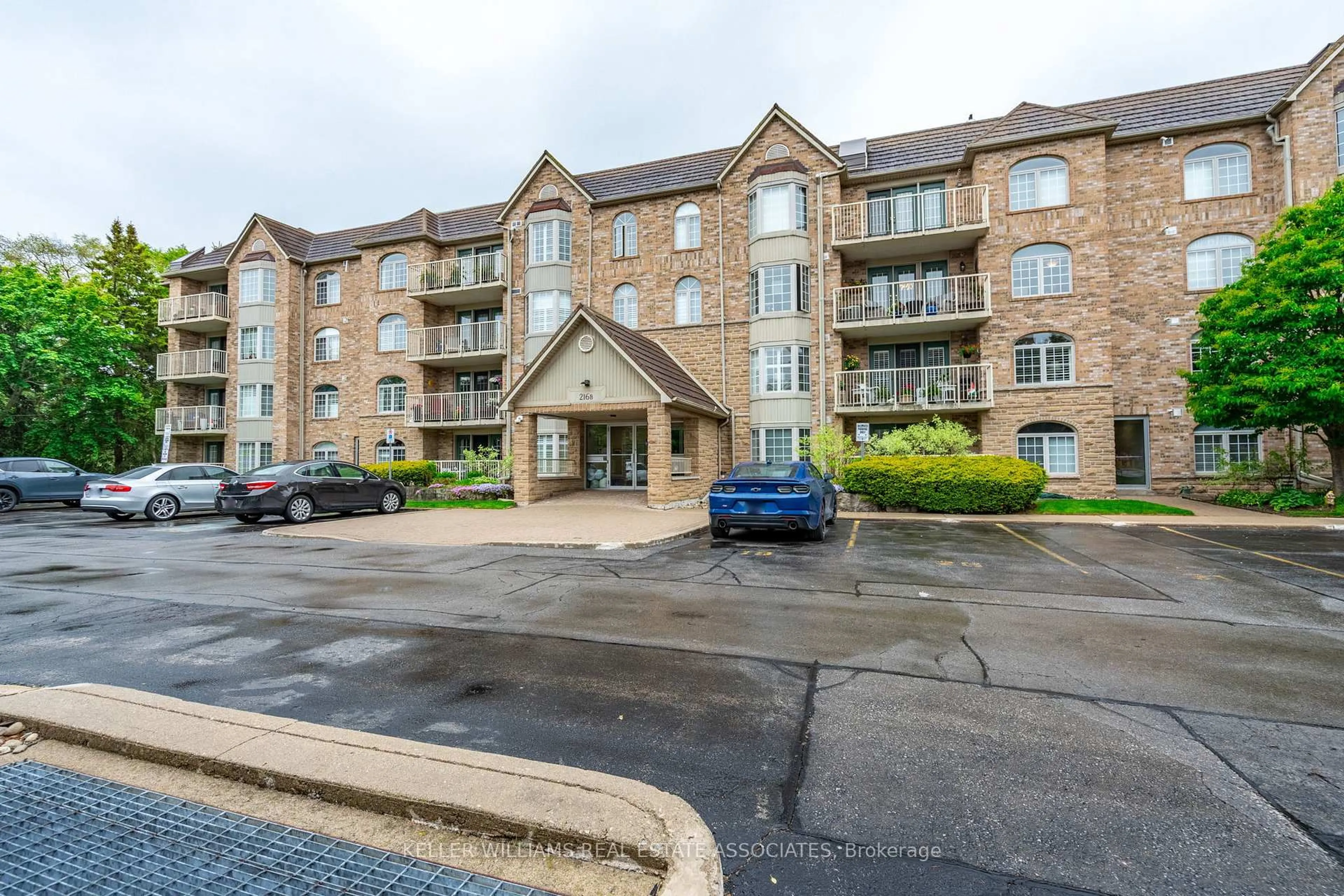 Unknown for 216 Plains Rd #B208, Burlington Ontario L7T 4K9