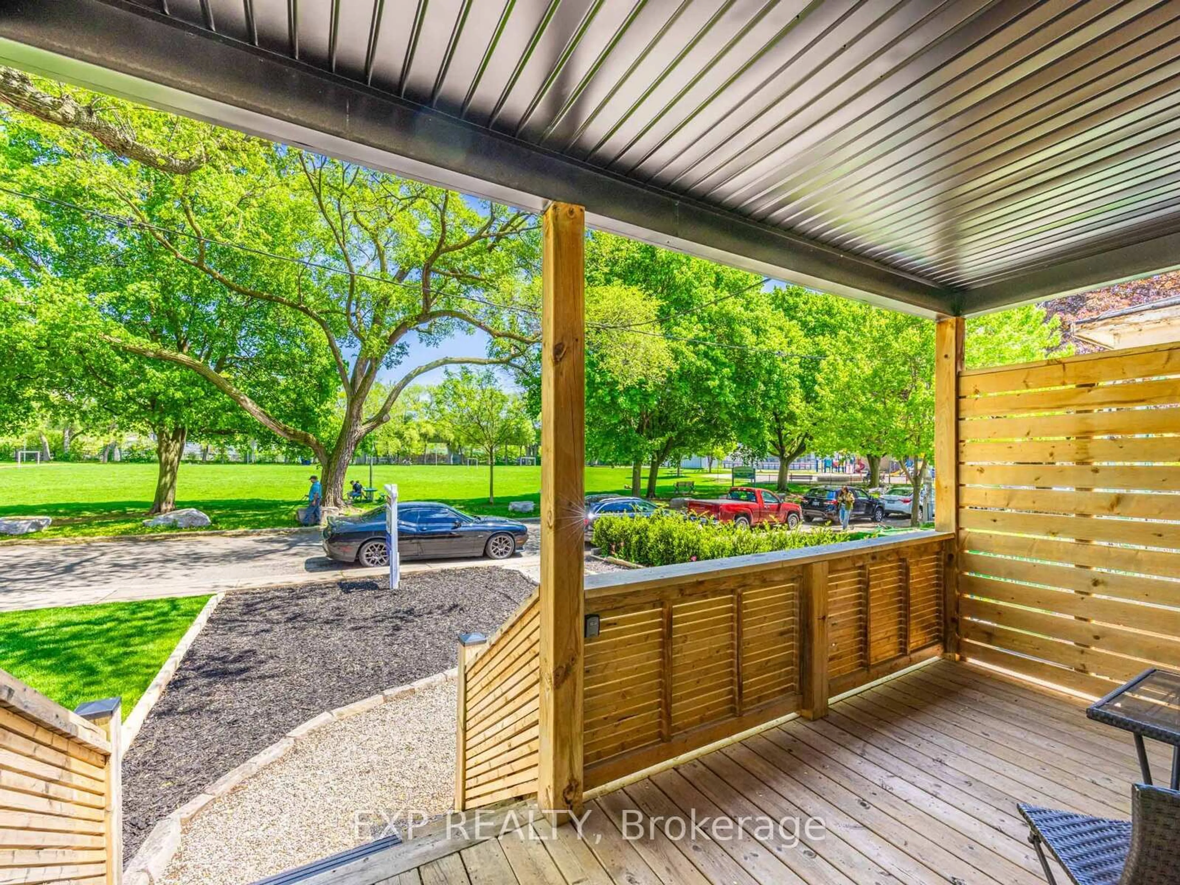 Patio, forest/trees view for 230 Campbell Ave, Toronto Ontario M6P 3V4