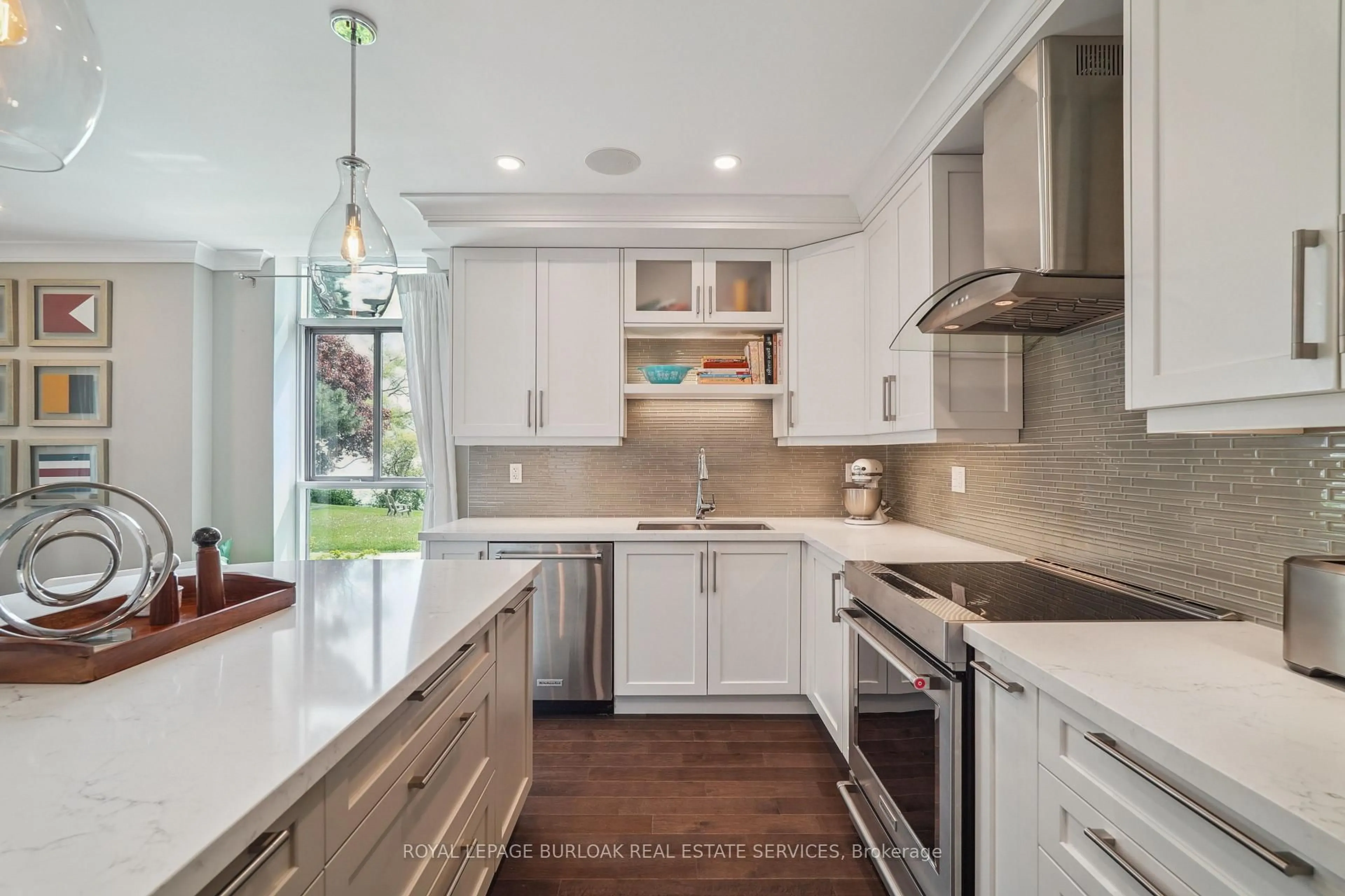 Contemporary kitchen, ceramic/tile floor for 5250 Lakeshore Rd #106, Burlington Ontario L7L 5L2