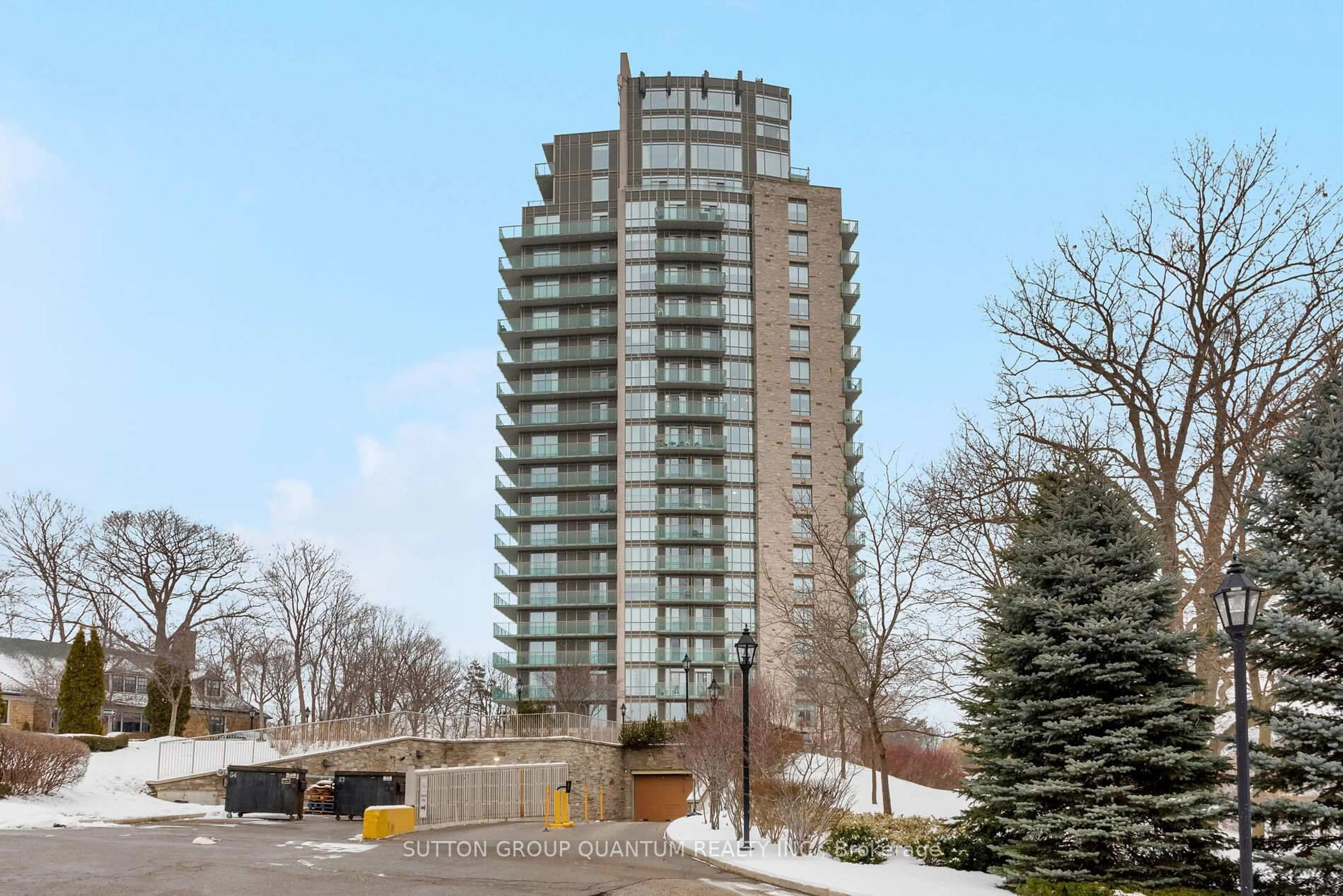 Indoor foyer for 1665 The Collegeway #1607, Mississauga Ontario L5L 0A9
