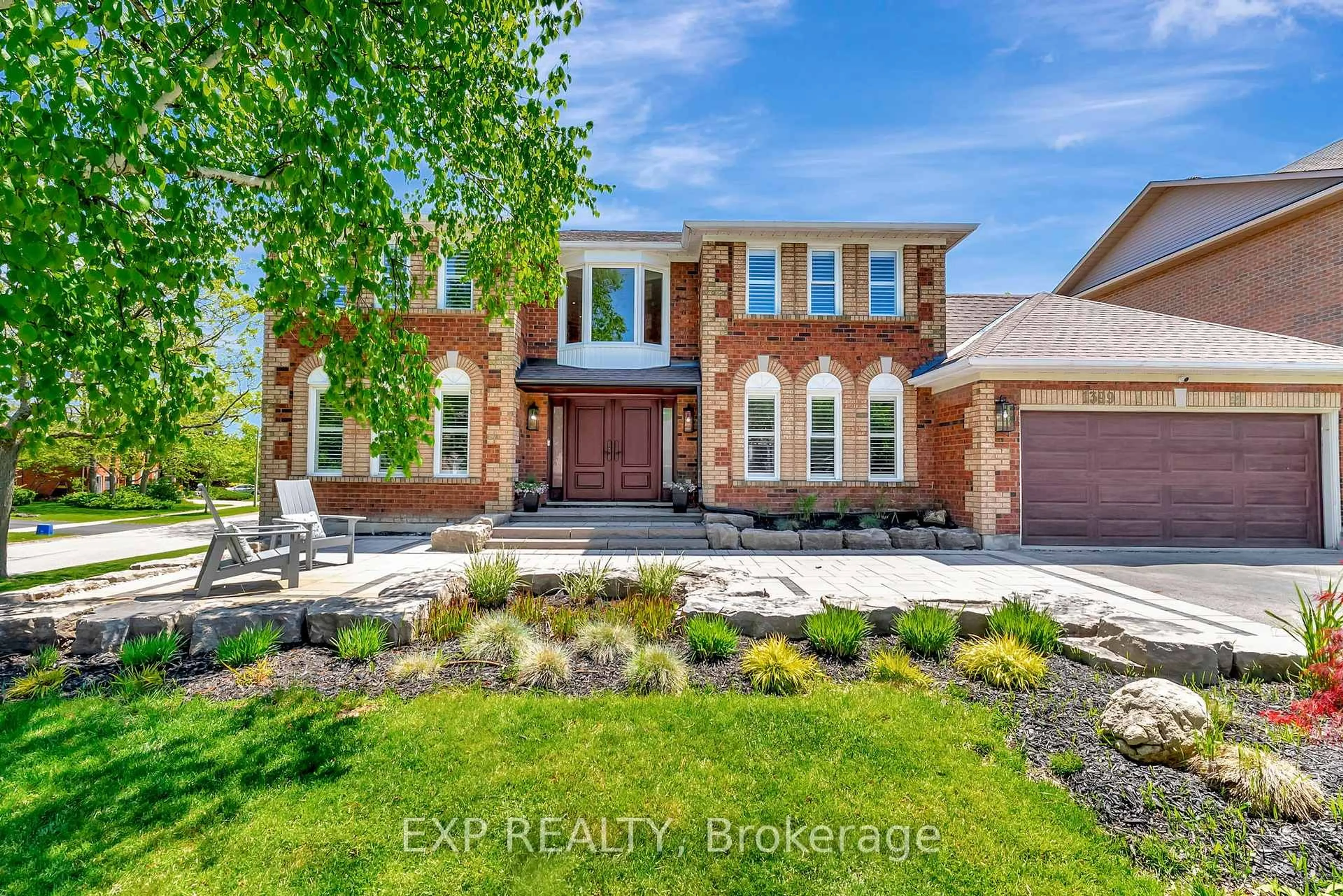 Home with brick exterior material, street for 1399 Winterberry Dr, Burlington Ontario L7P 4T3