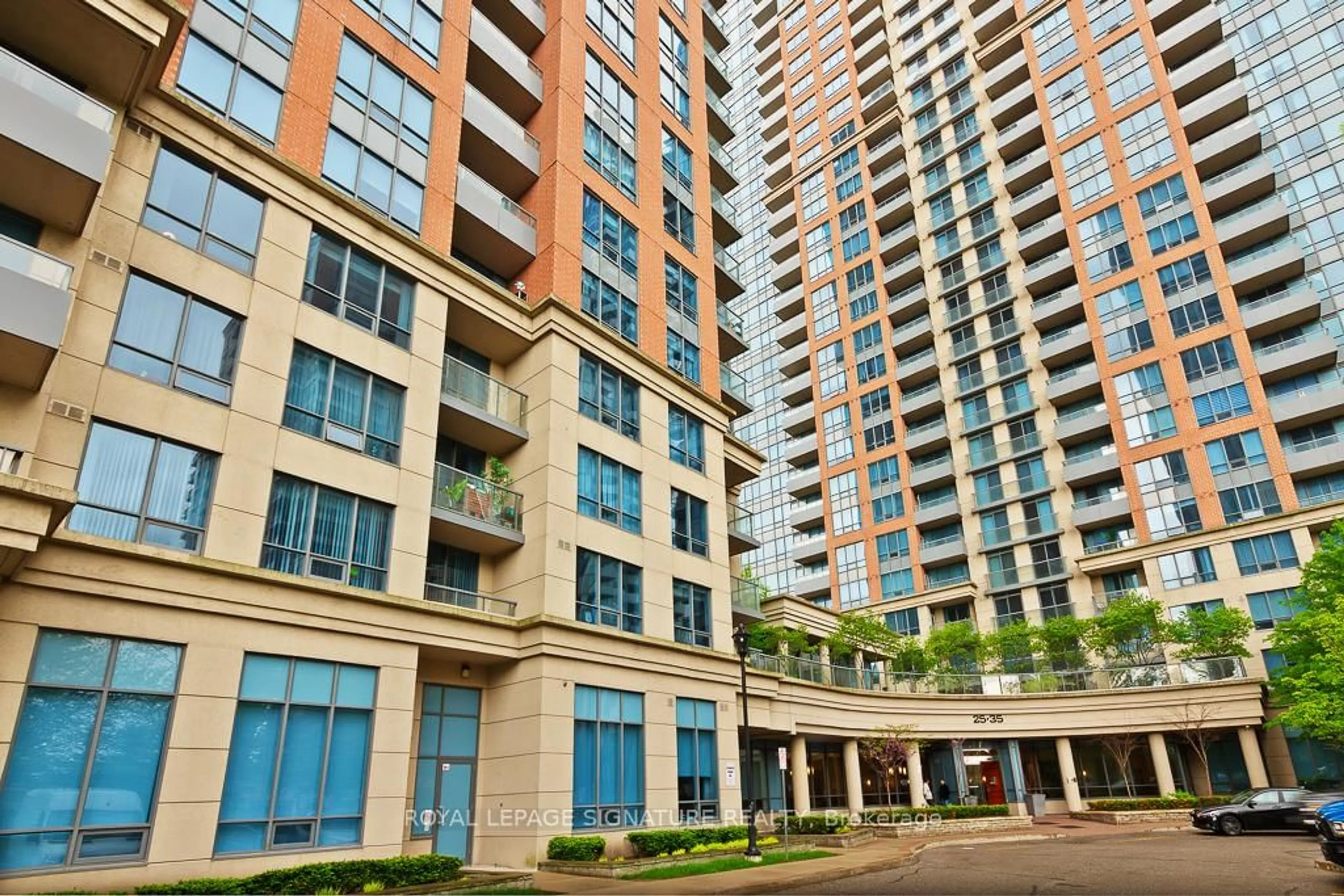 Indoor foyer for 25 Viking Lane #1753, Toronto Ontario M9B 0A1