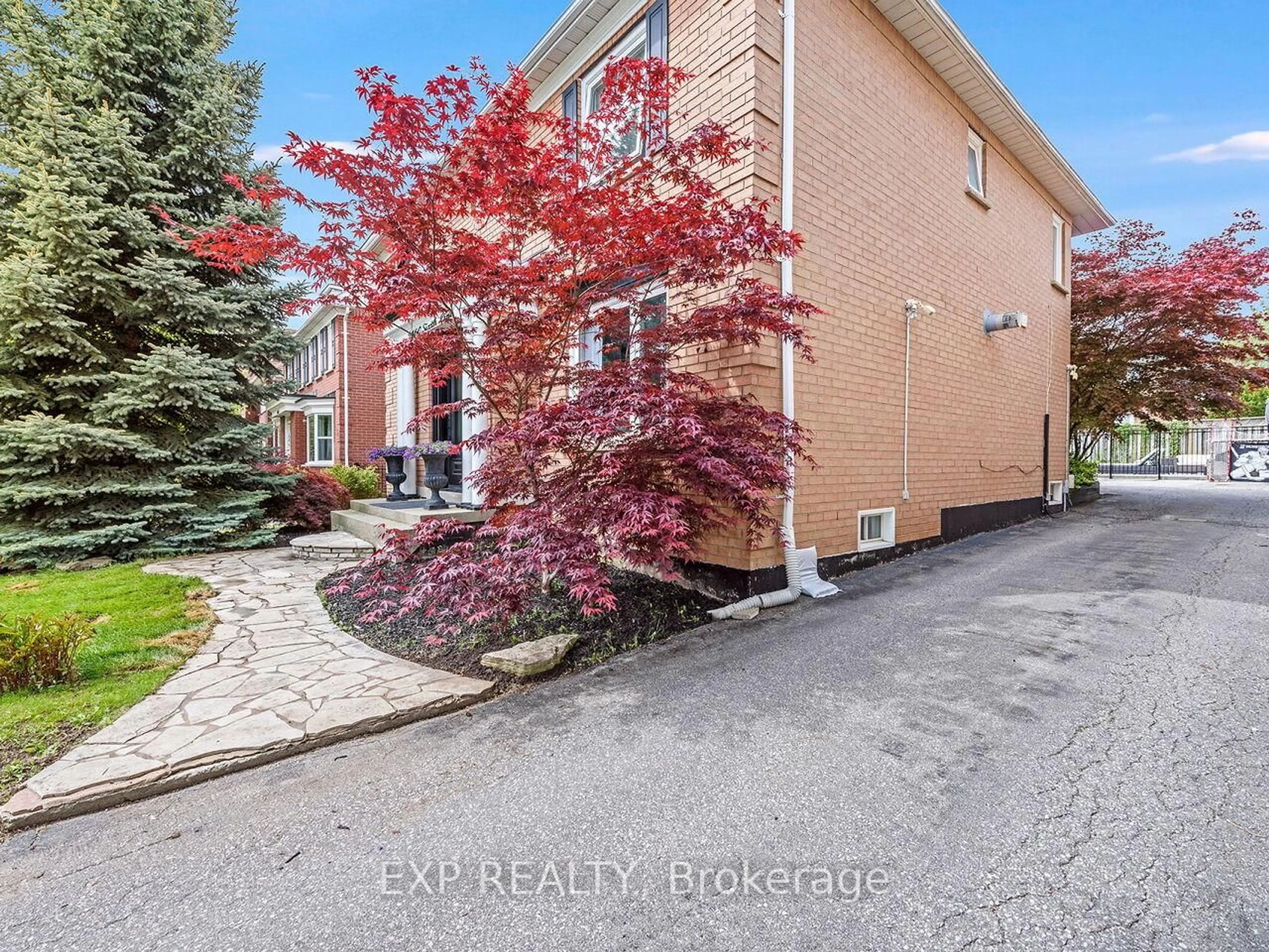 Unknown for 2460 Sixth Line, Oakville Ontario L6H 5Z8