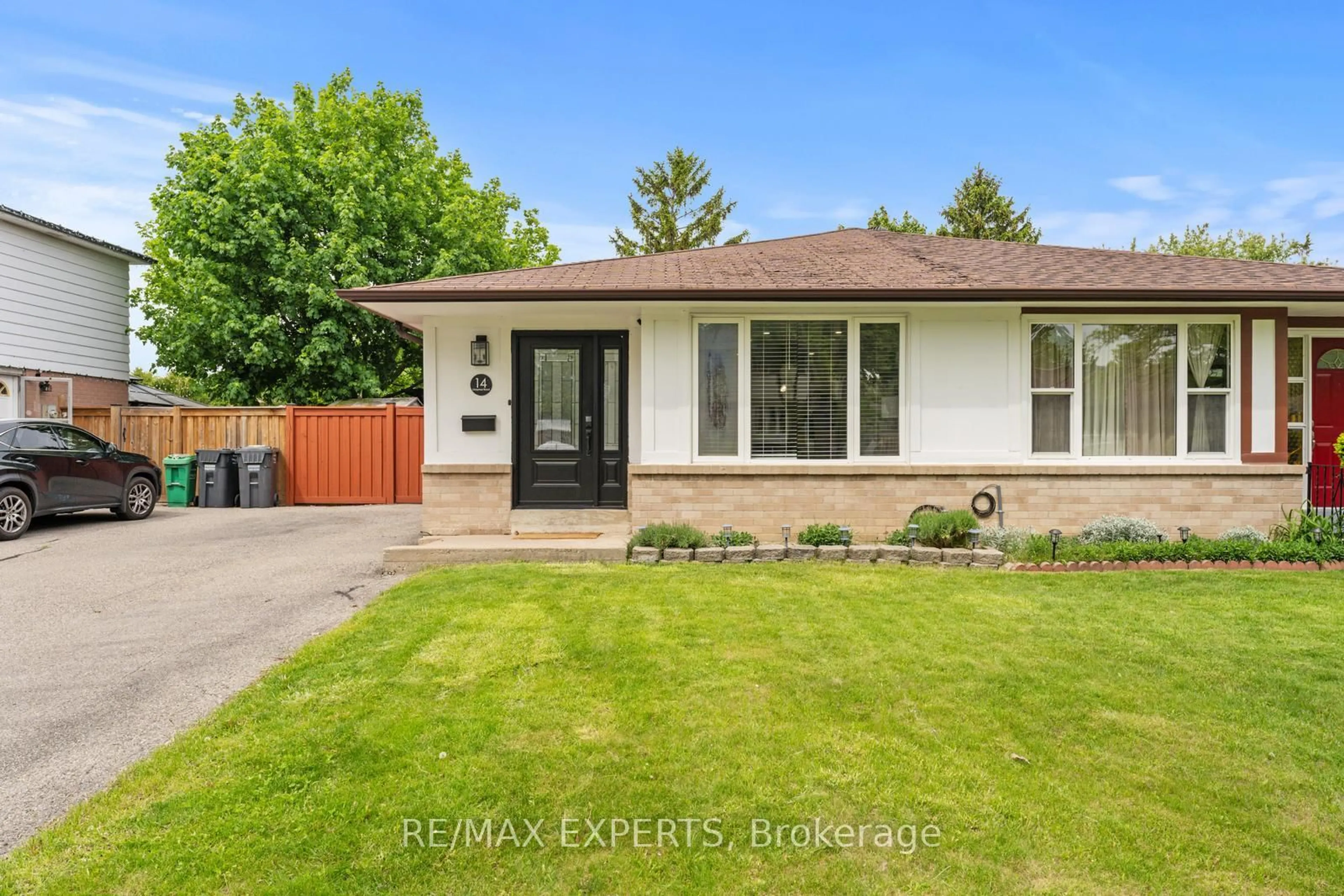 Unknown for 14 Graymar Rd, Brampton Ontario L6S 1Z8