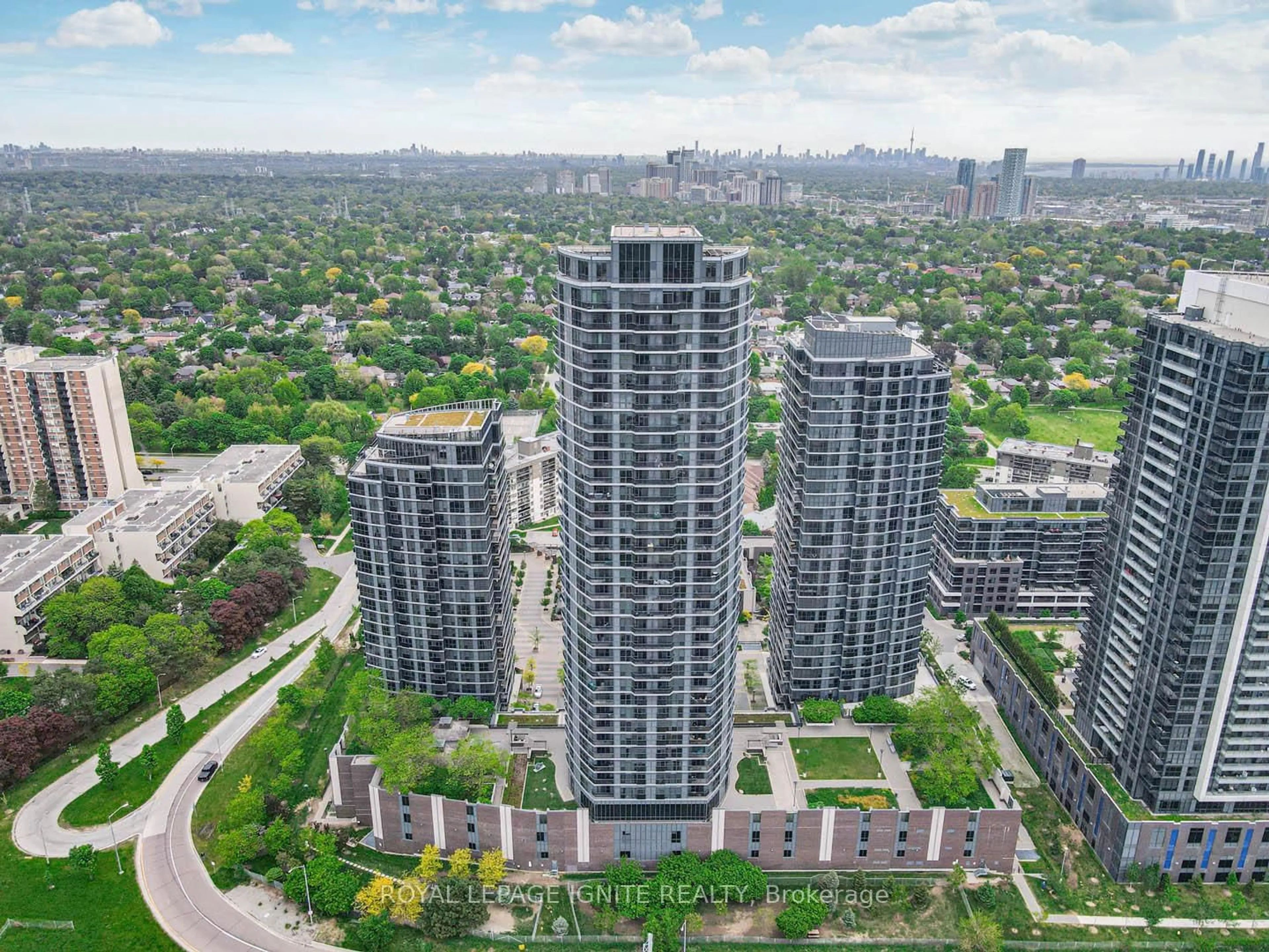 A pic from outside/outdoor area/front of a property/back of a property/a pic from drone, city buildings view from balcony for 5 Valhalla Inn Rd #2905, Toronto Ontario M9B 0B1