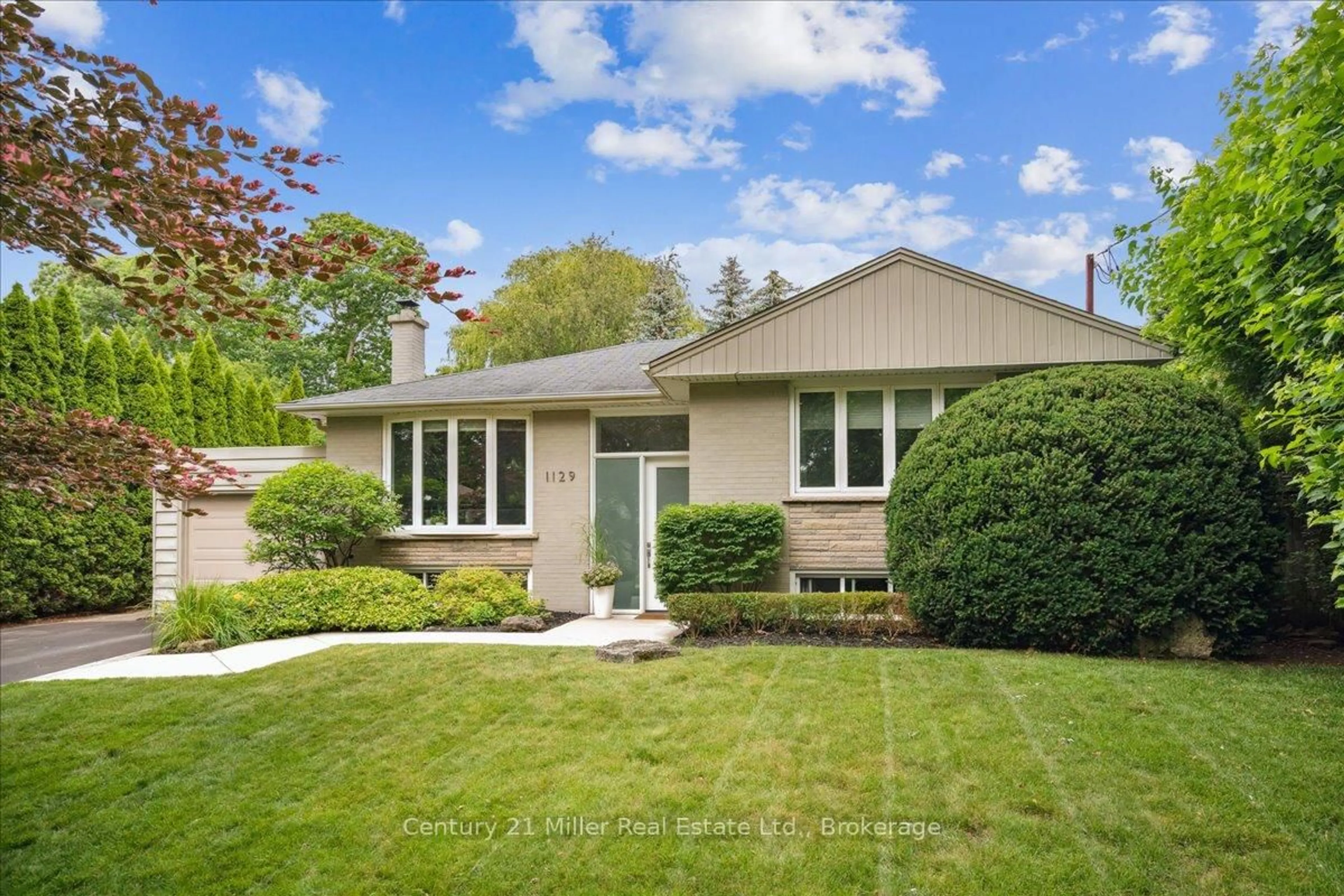 Unknown for 1129 Shaw St, Oakville Ontario L6L 2S1
