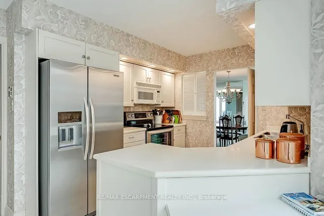 Additional property image - 2220 Lakeshore Rd Unit 23