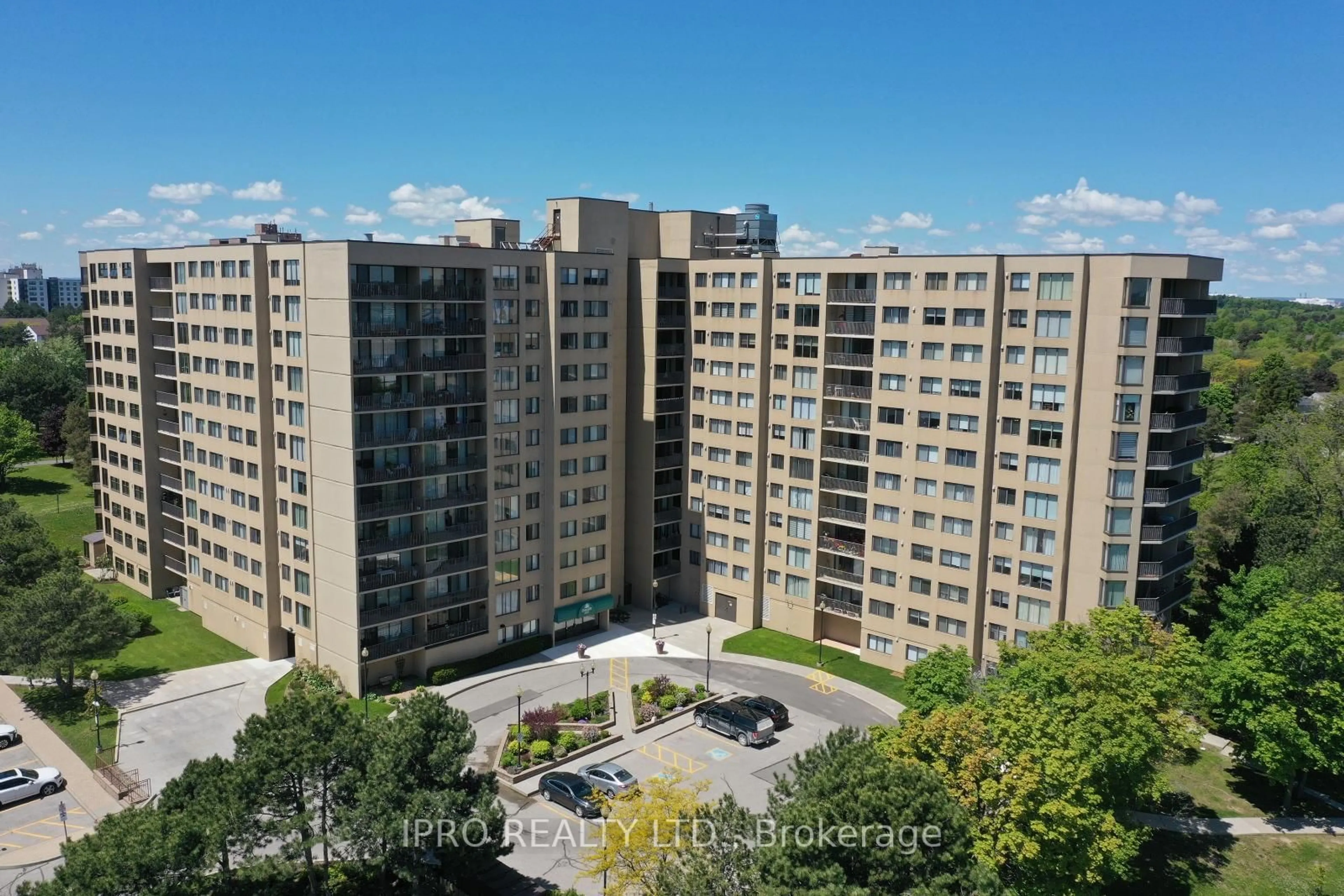 A pic from outside/outdoor area/front of a property/back of a property/a pic from drone, city buildings view from balcony for 6500 Montevideo Rd #303, Mississauga Ontario L5N 3T6