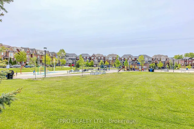 Additional image 5 of 149 Isaac Devins Blvd Unit 5
