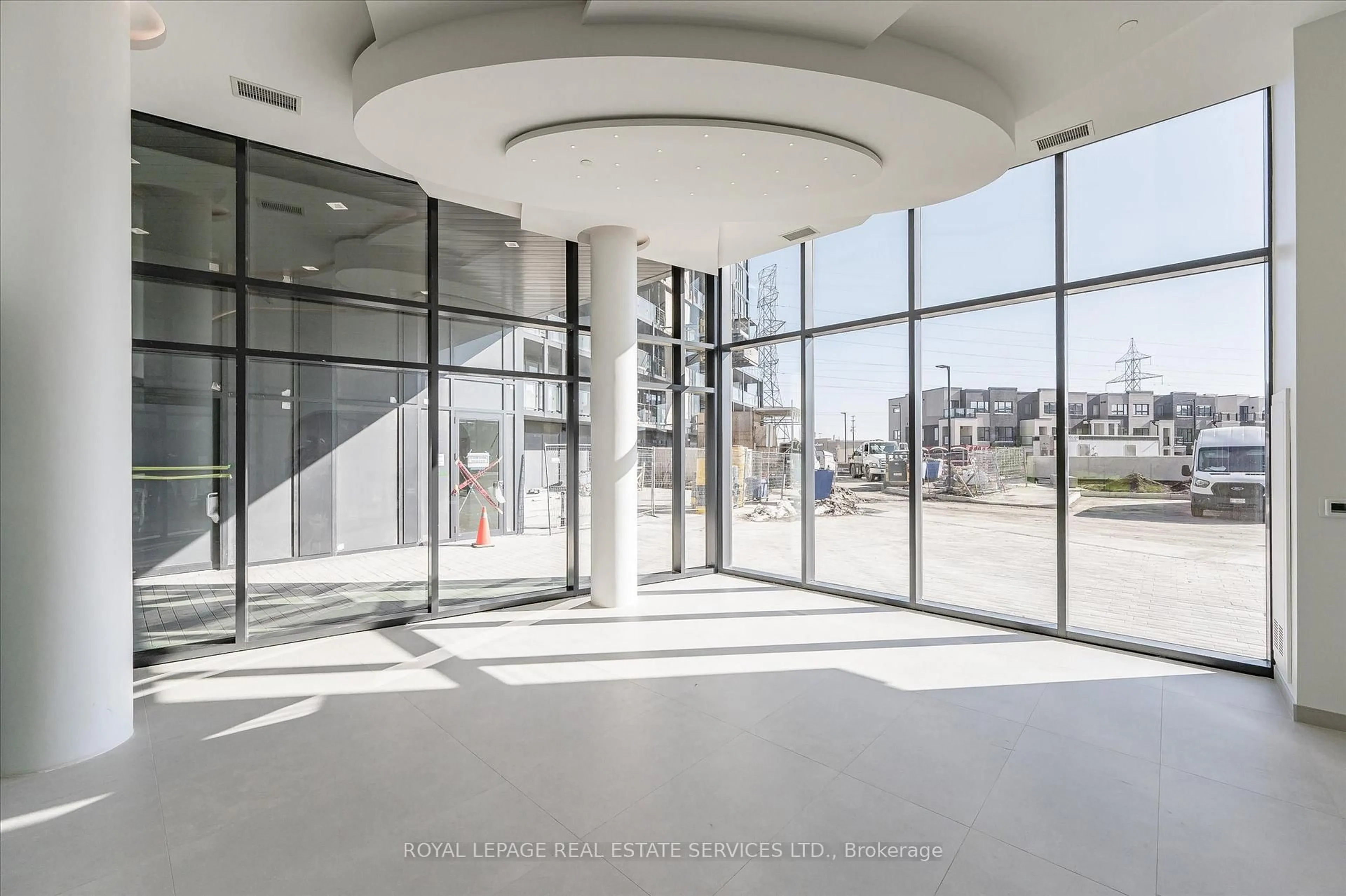 Indoor foyer for 3210 Dakota Common #A805, Burlington Ontario L7M 2A8
