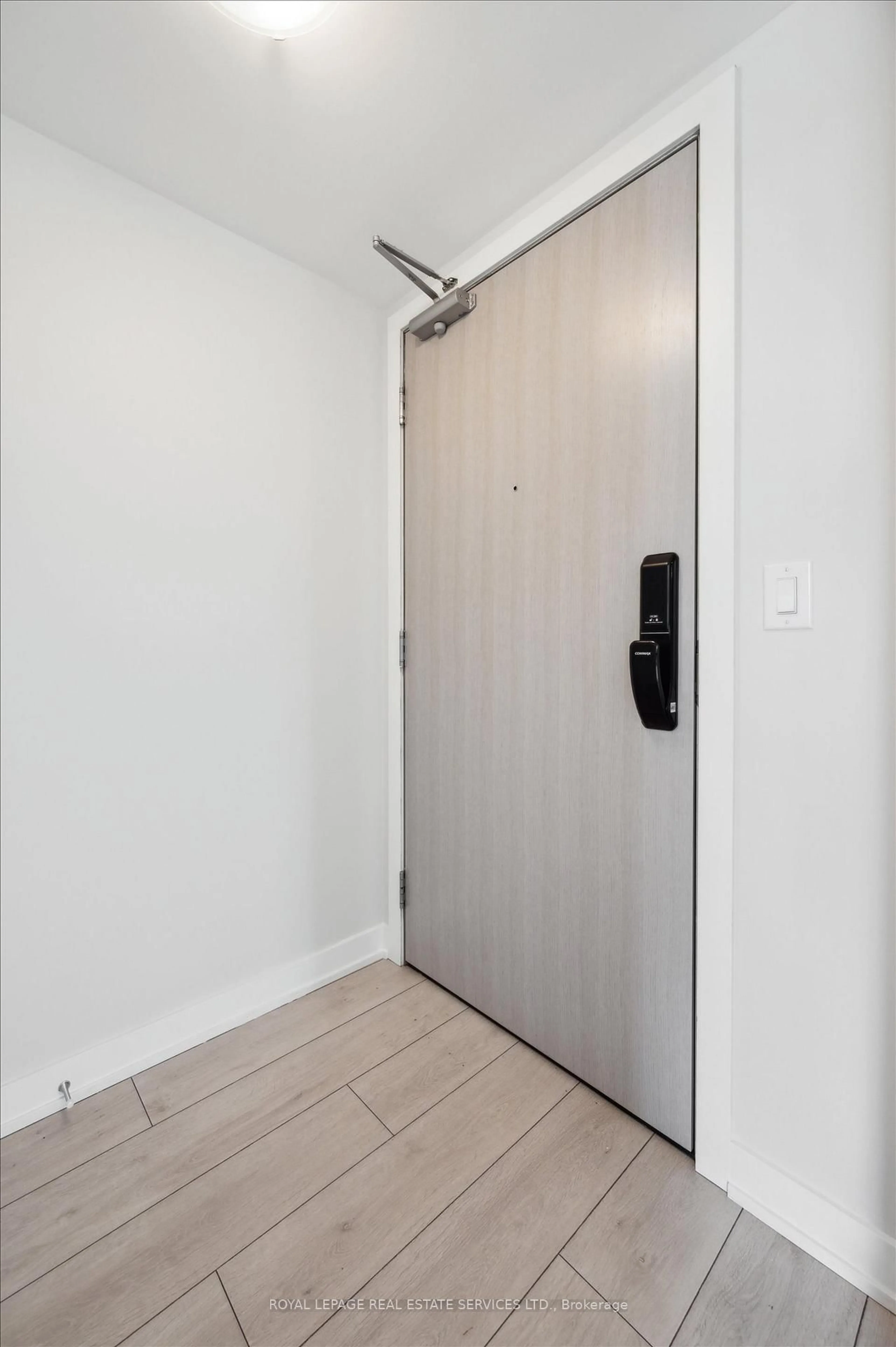 Indoor entryway for 3210 Dakota Common #A805, Burlington Ontario L7M 2A8