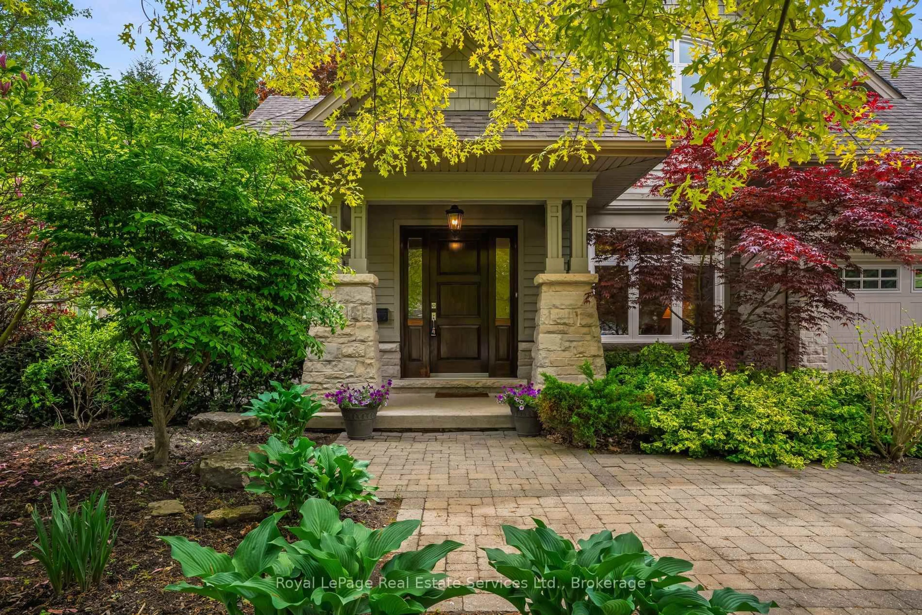 Unknown for 370 Christina Dr, Oakville Ontario L6K 1H6