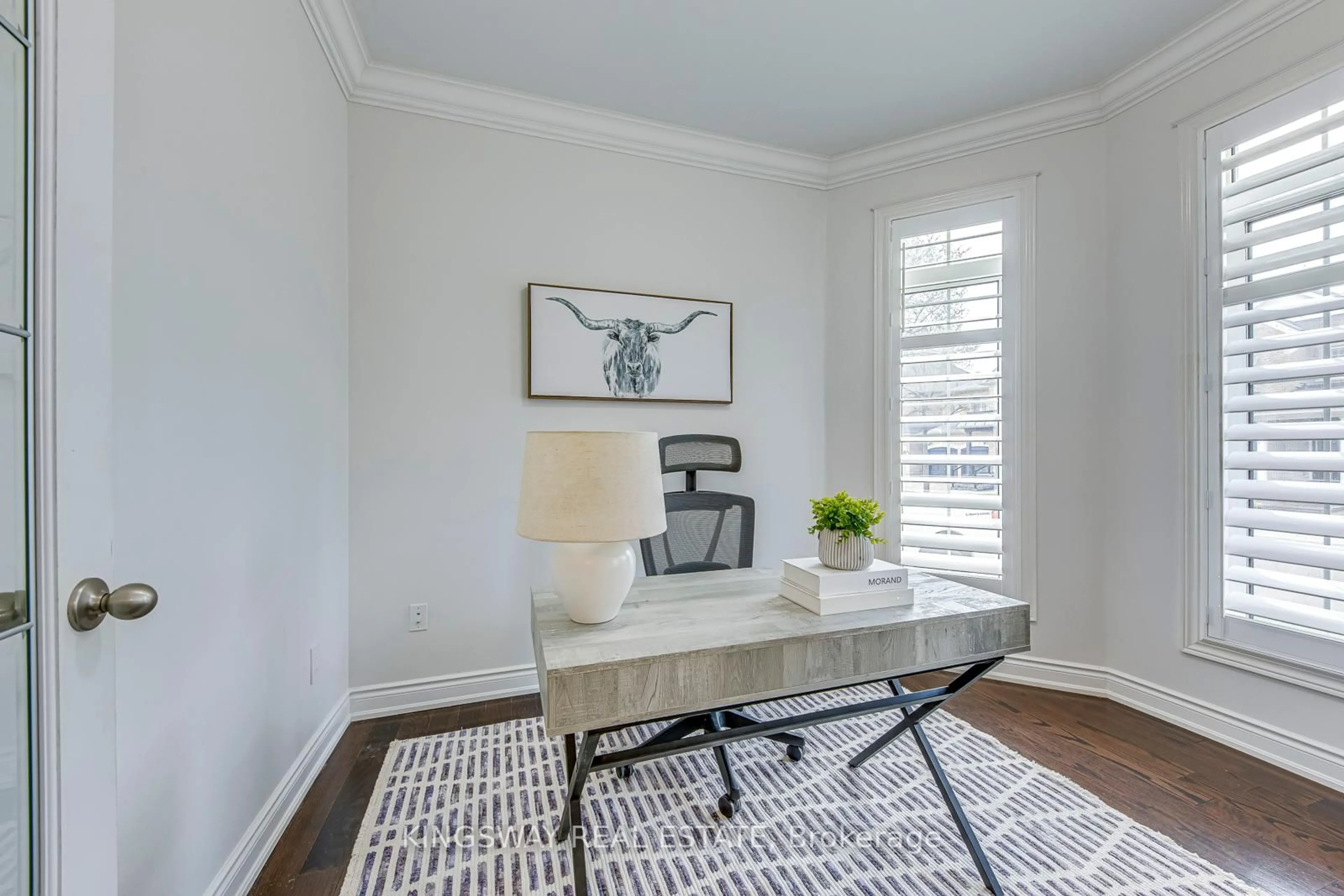 A pic of a room for 3232 Larry Cres, Oakville Ontario L6M 0T1