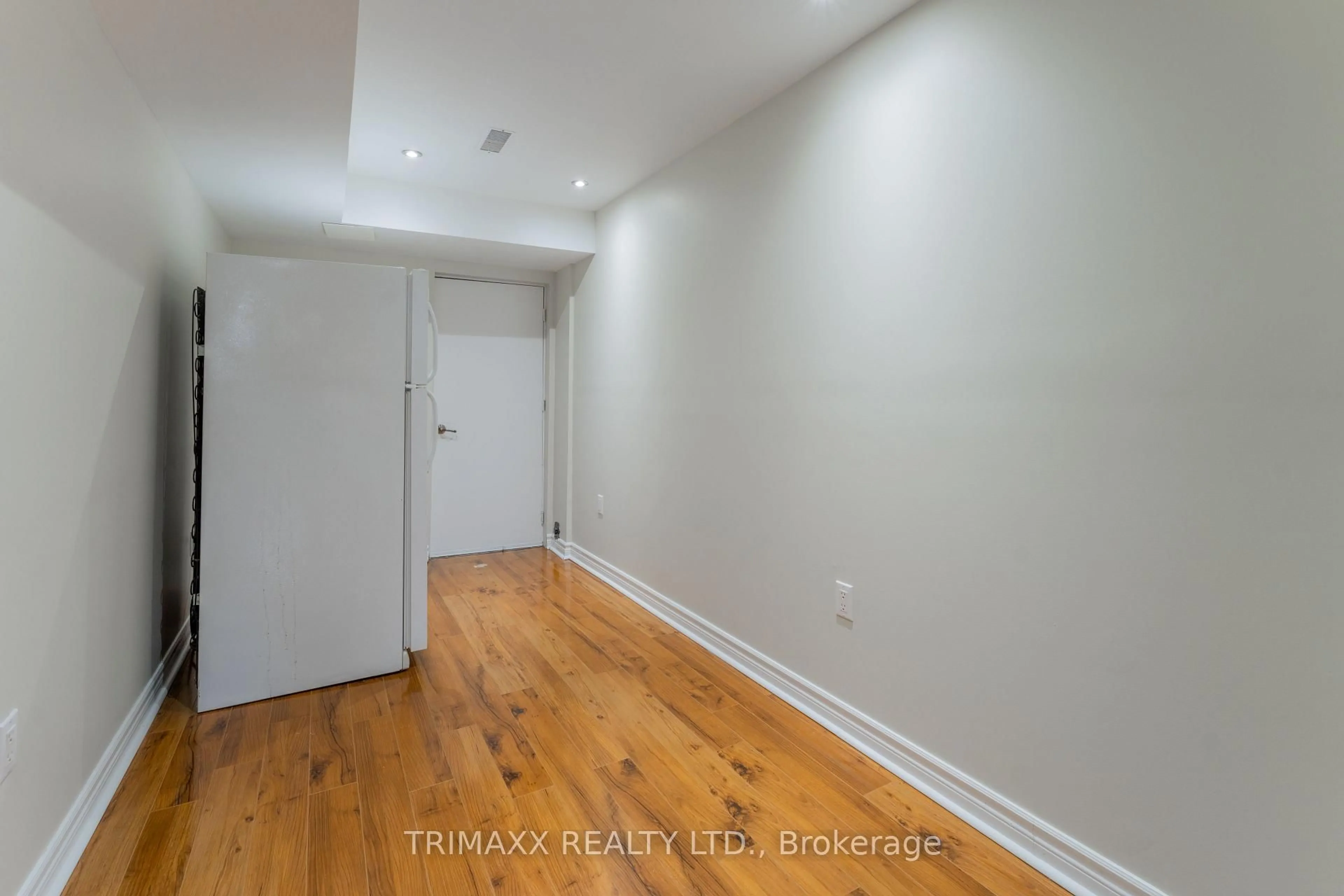 A pic of a room for 7360 Zinnia Pl #290, Mississauga Ontario L5W 2A2