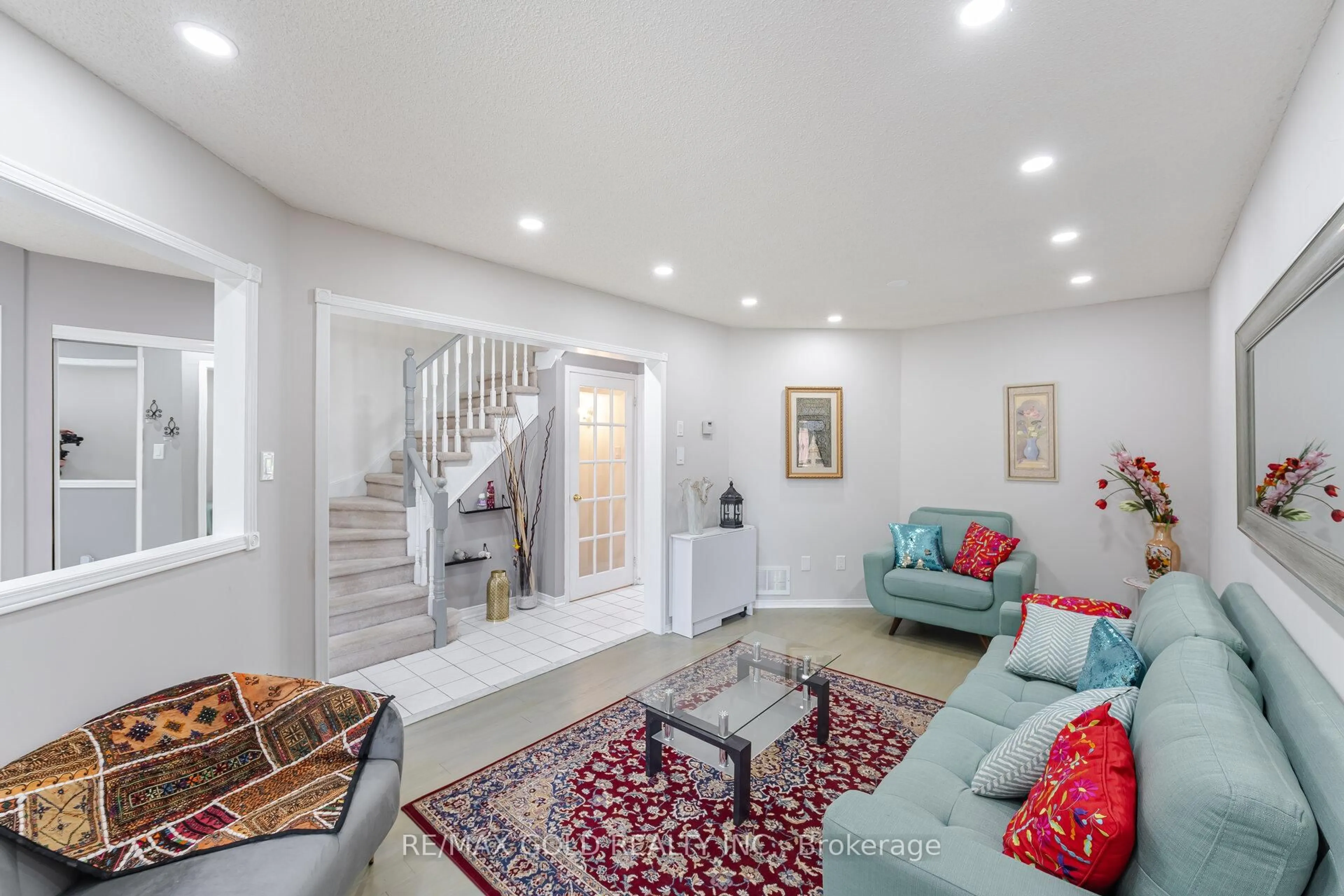 Unknown for 6050 Castlegrove Crt, Mississauga Ontario L5N 7A7