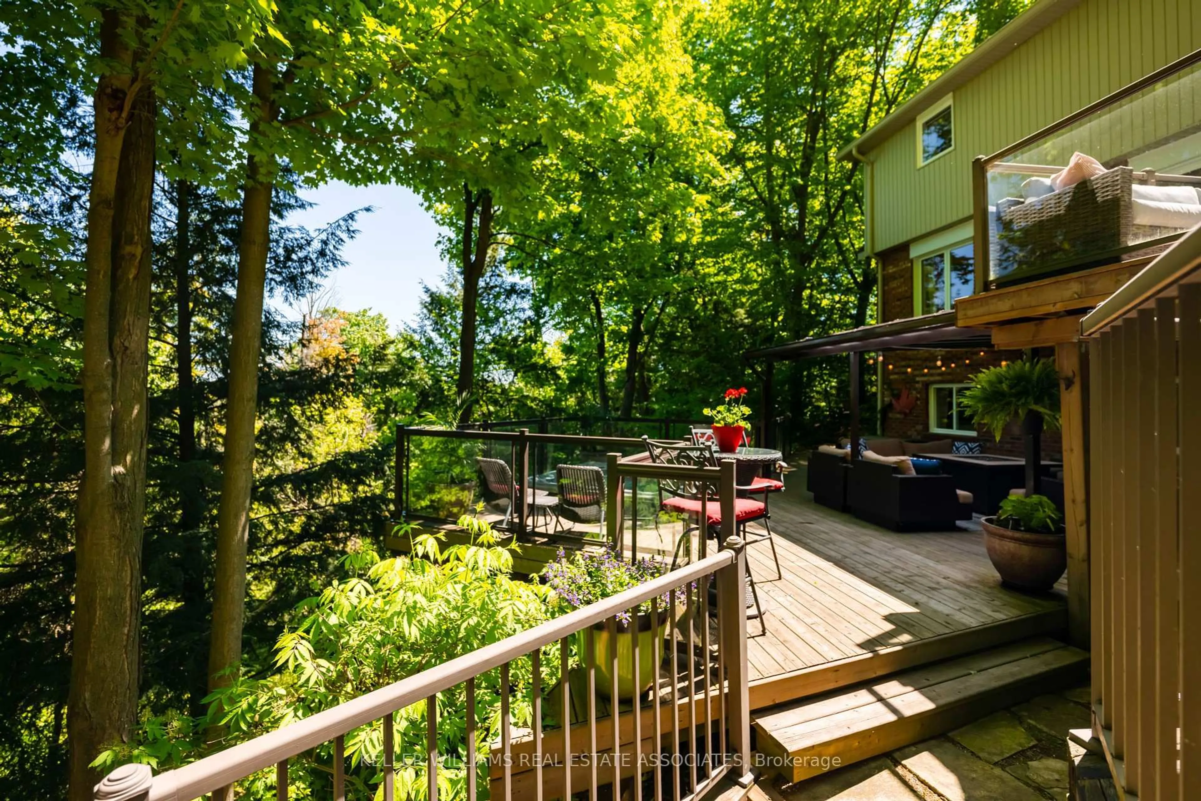 Patio, forest/trees view for 49 Wildwood Rd, Halton Hills Ontario L7G 2W8