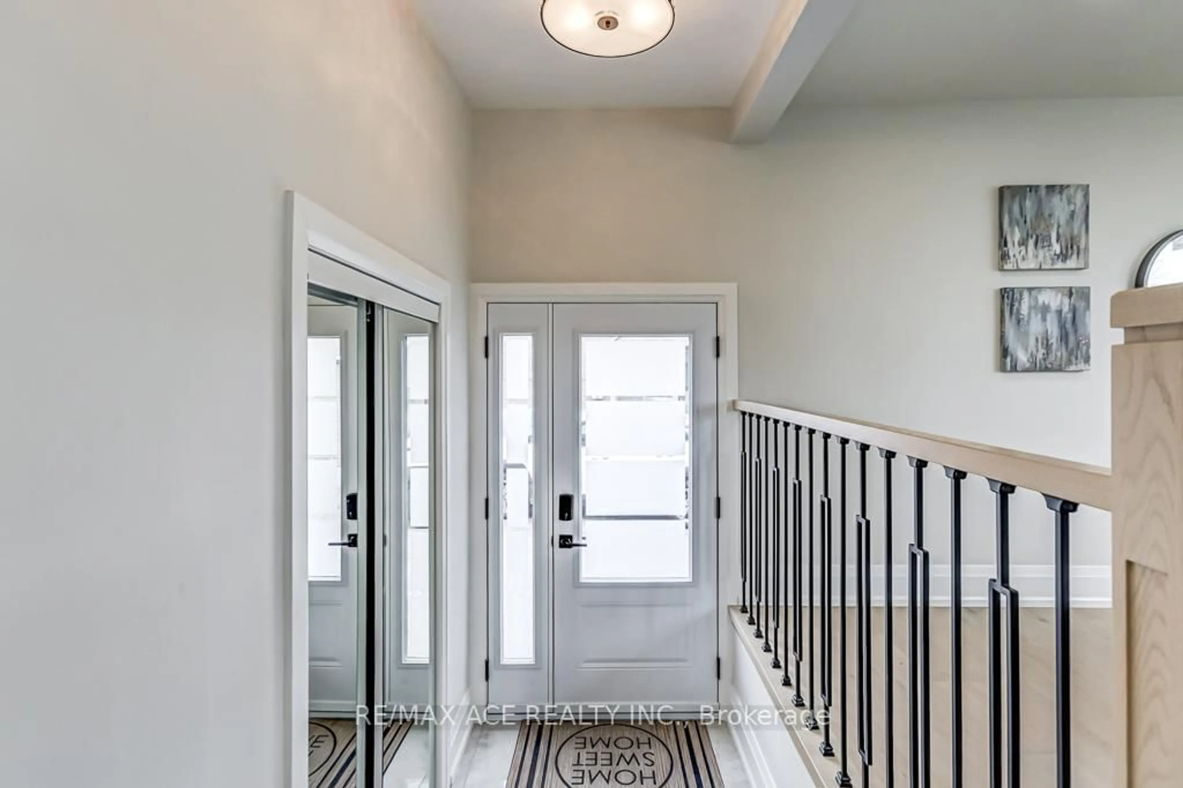 Indoor entryway for 7 Brookmere Rd, Toronto Ontario M9W 2X5