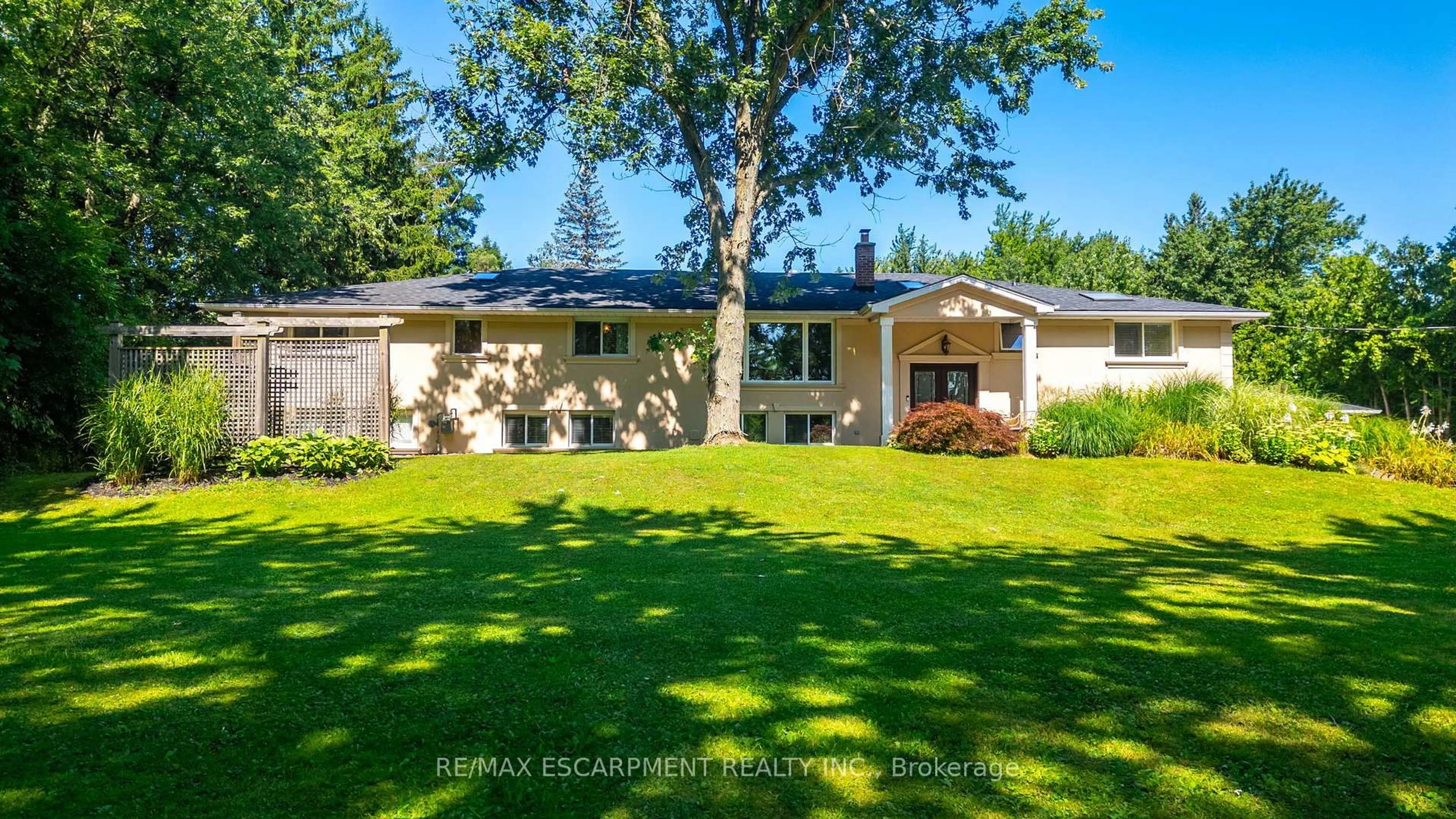 Unknown for 2159 Britannia Rd, Burlington Ontario L7P 0E8