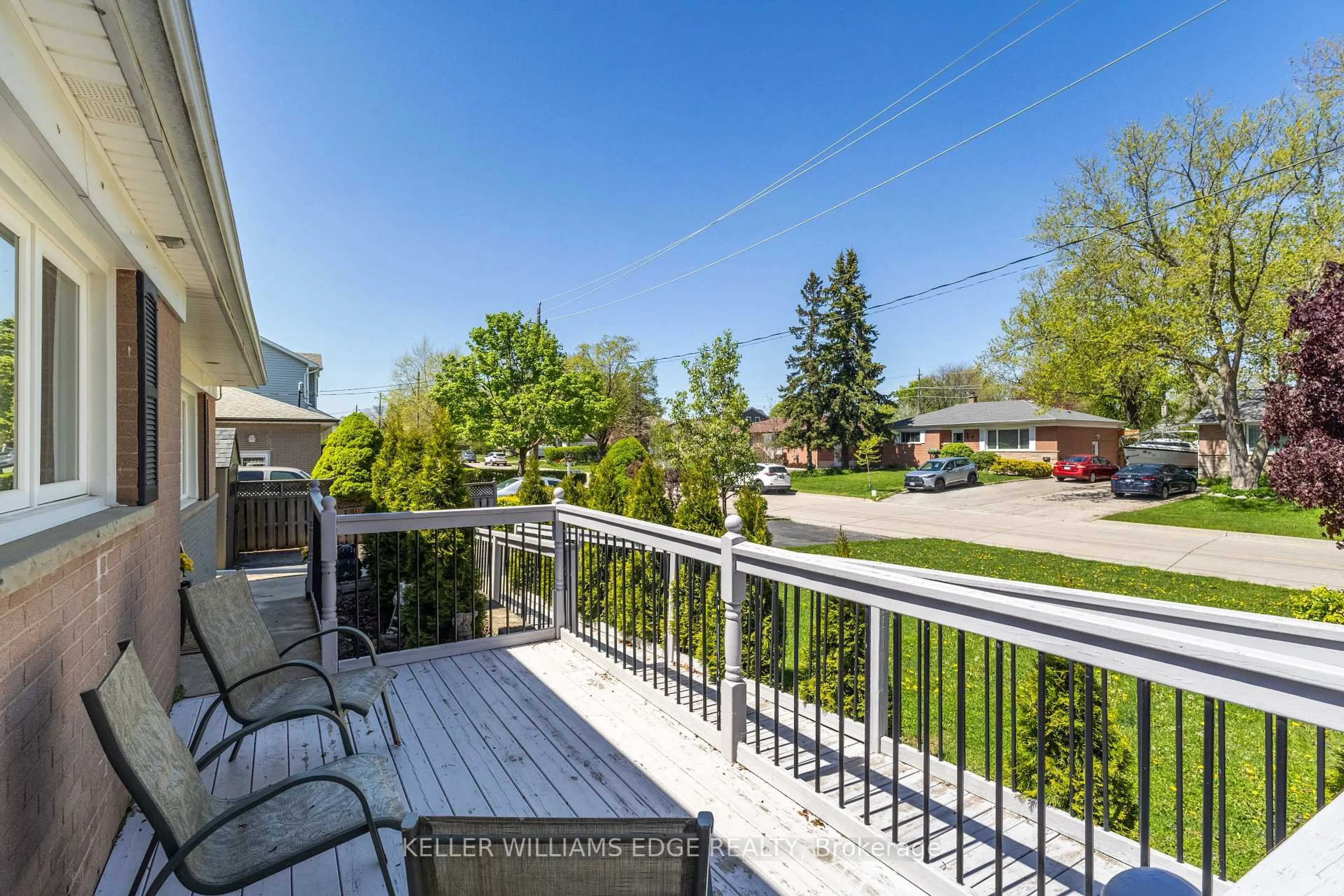 Patio, unknown for 156 Hammersmith Crt, Burlington Ontario L7L 4N5
