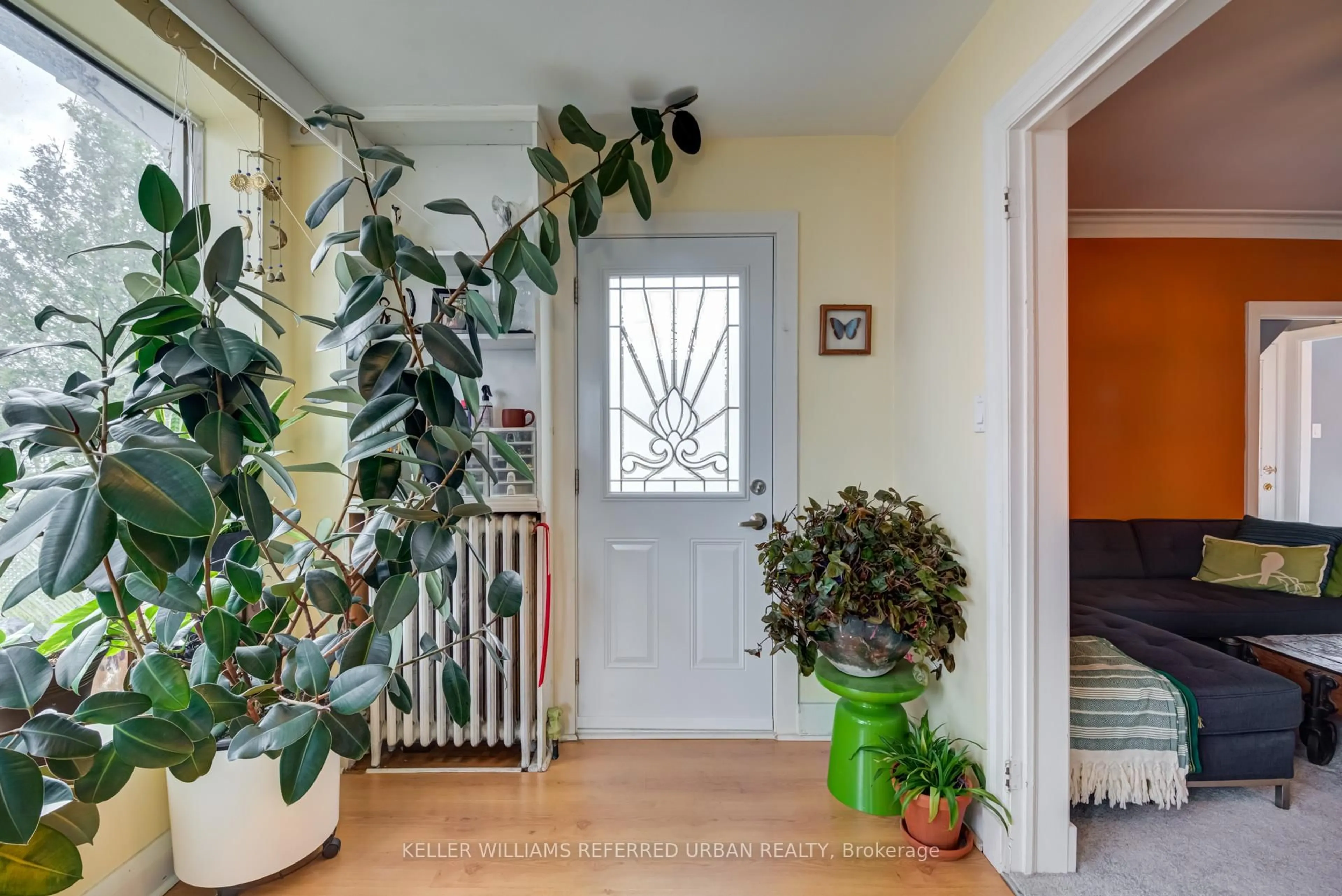 Indoor entryway for 3 Fifth St, Toronto Ontario M8V 2Y8