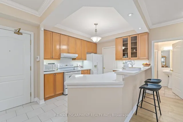 Additional property image - 3351 Cawthra Rd Unit 116