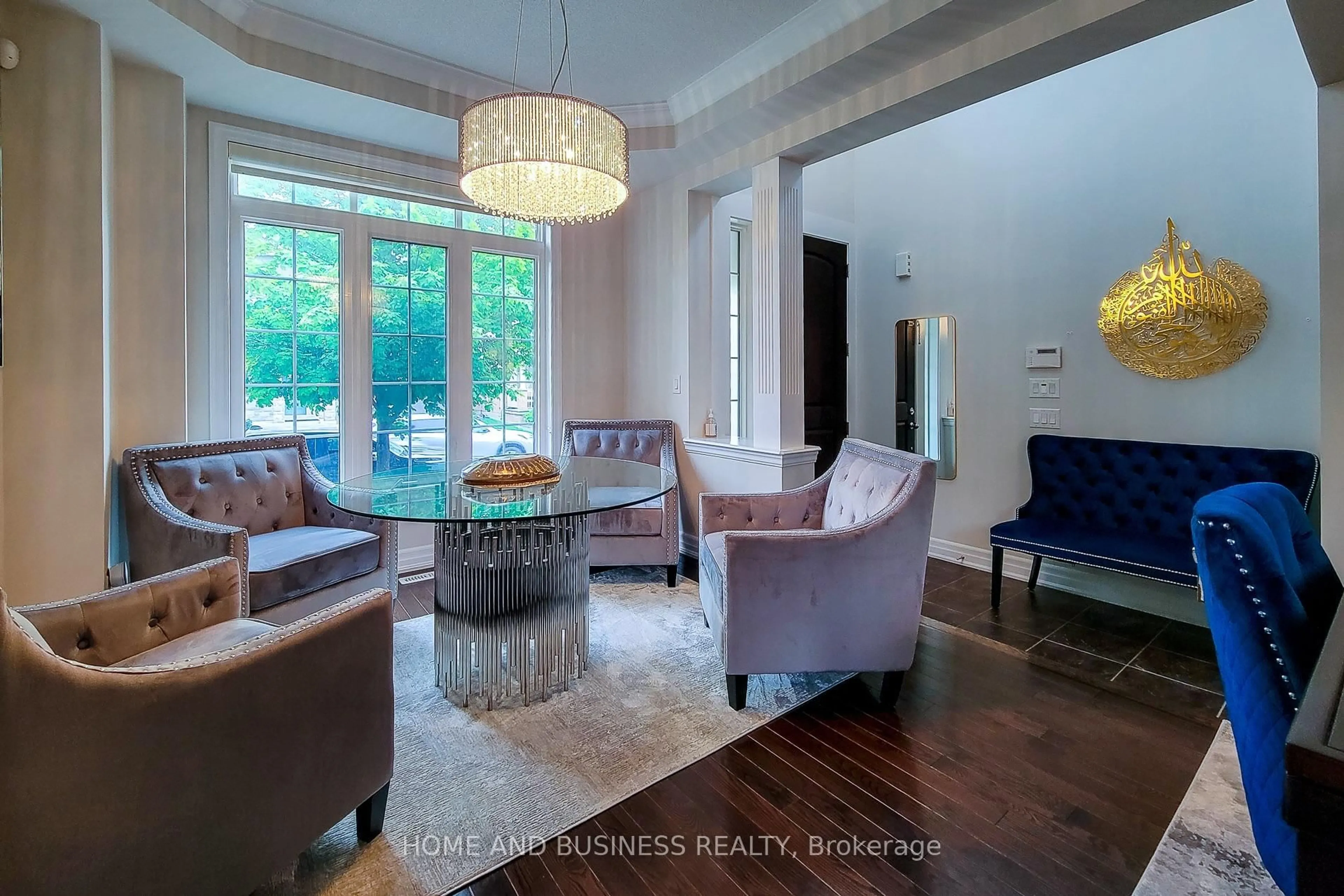 Living room with furniture, unknown for 149 Forbes Terr, Milton Ontario L9T 4V1