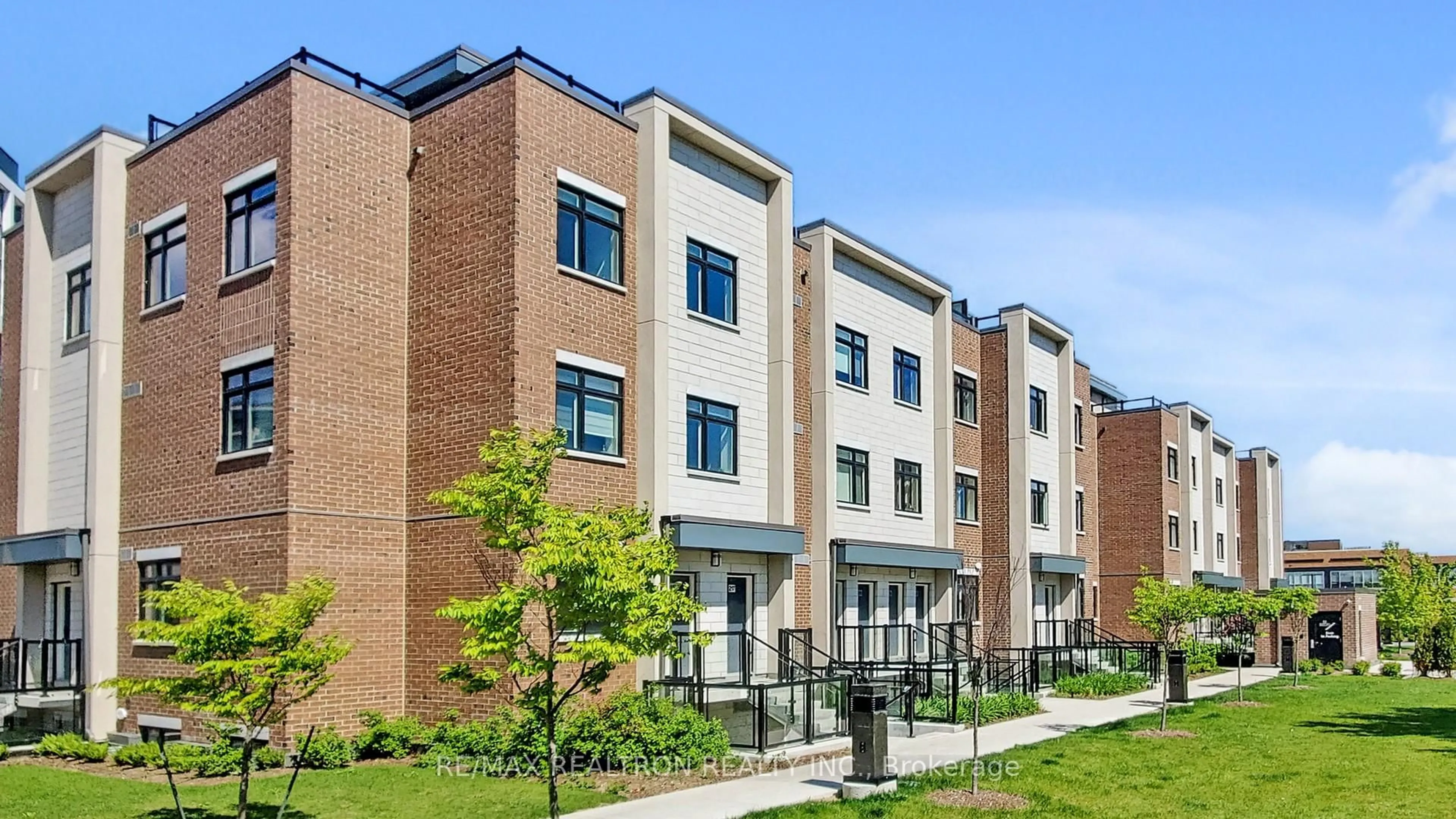 Unknown for 1070 Douglas Mccurdy Common #217, Mississauga Ontario L5G 0C6