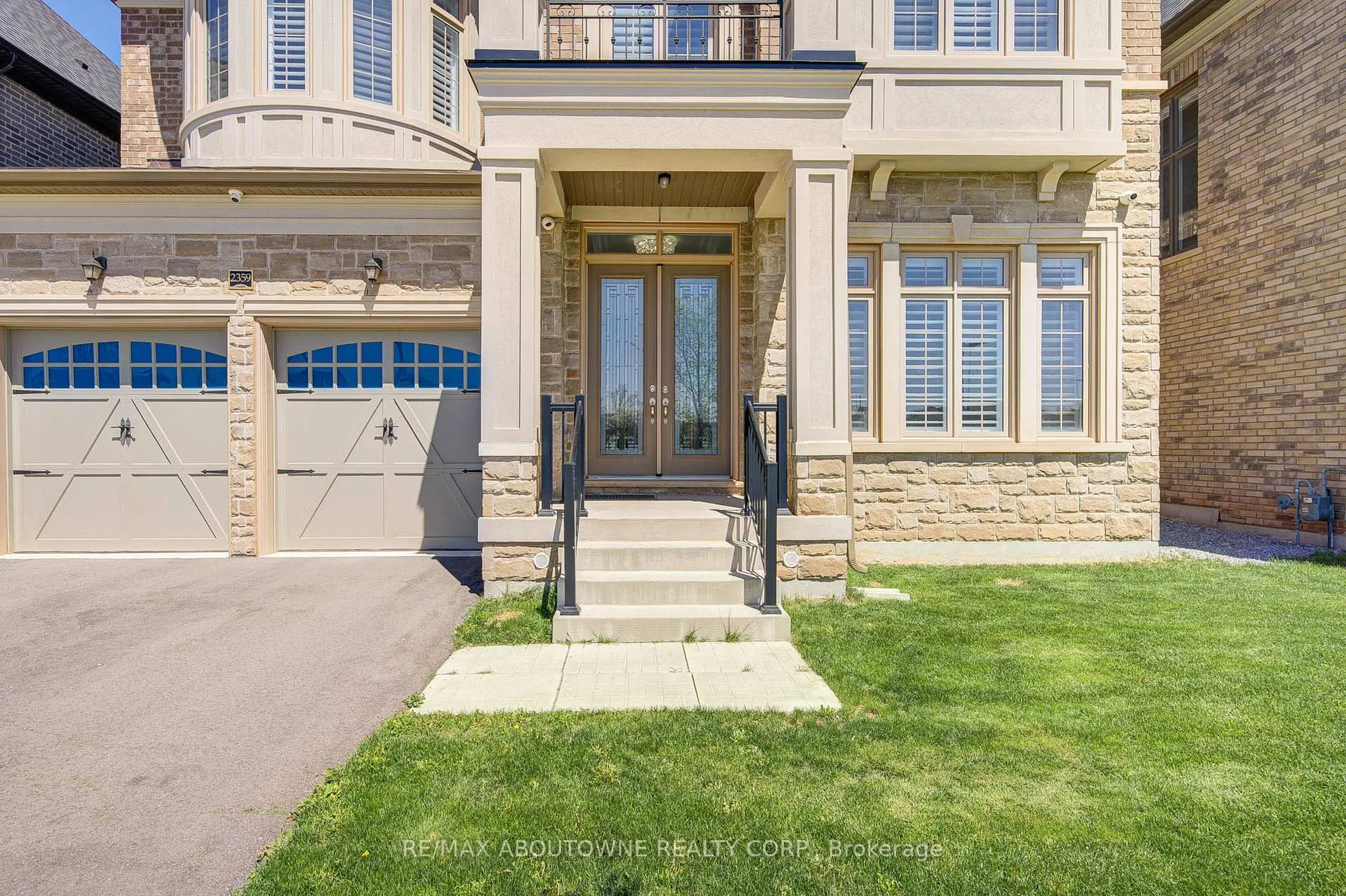 Unknown for 2359 Saw Whet Blvd, Oakville Ontario L6M 5M8