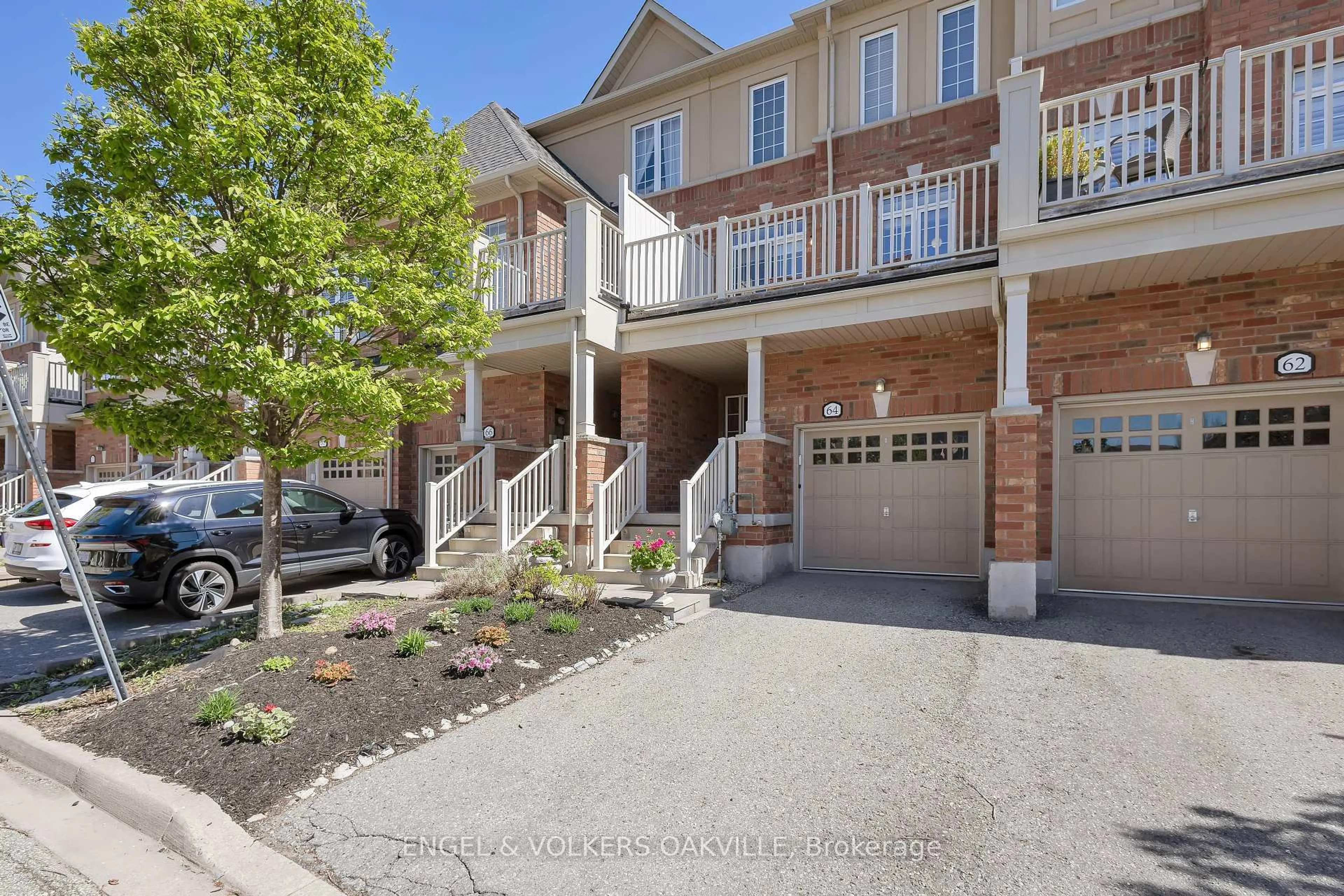 A pic from outside/outdoor area/front of a property/back of a property/a pic from drone, street for 64 Batiste Tr, Halton Hills Ontario L7G 0H2