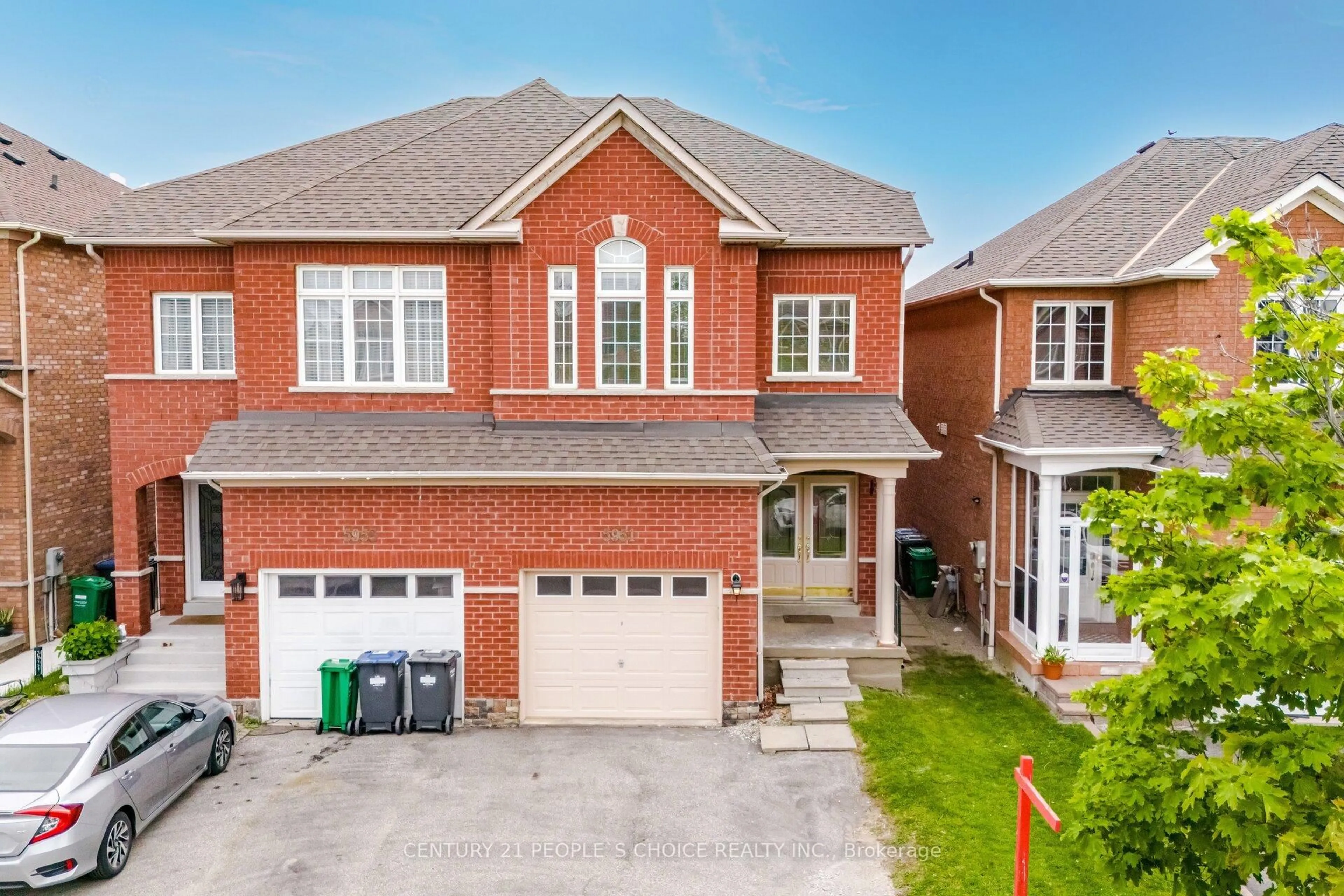 Home with brick exterior material, street for 5951 Stonebriar Cres, Mississauga Ontario L5V 2T8
