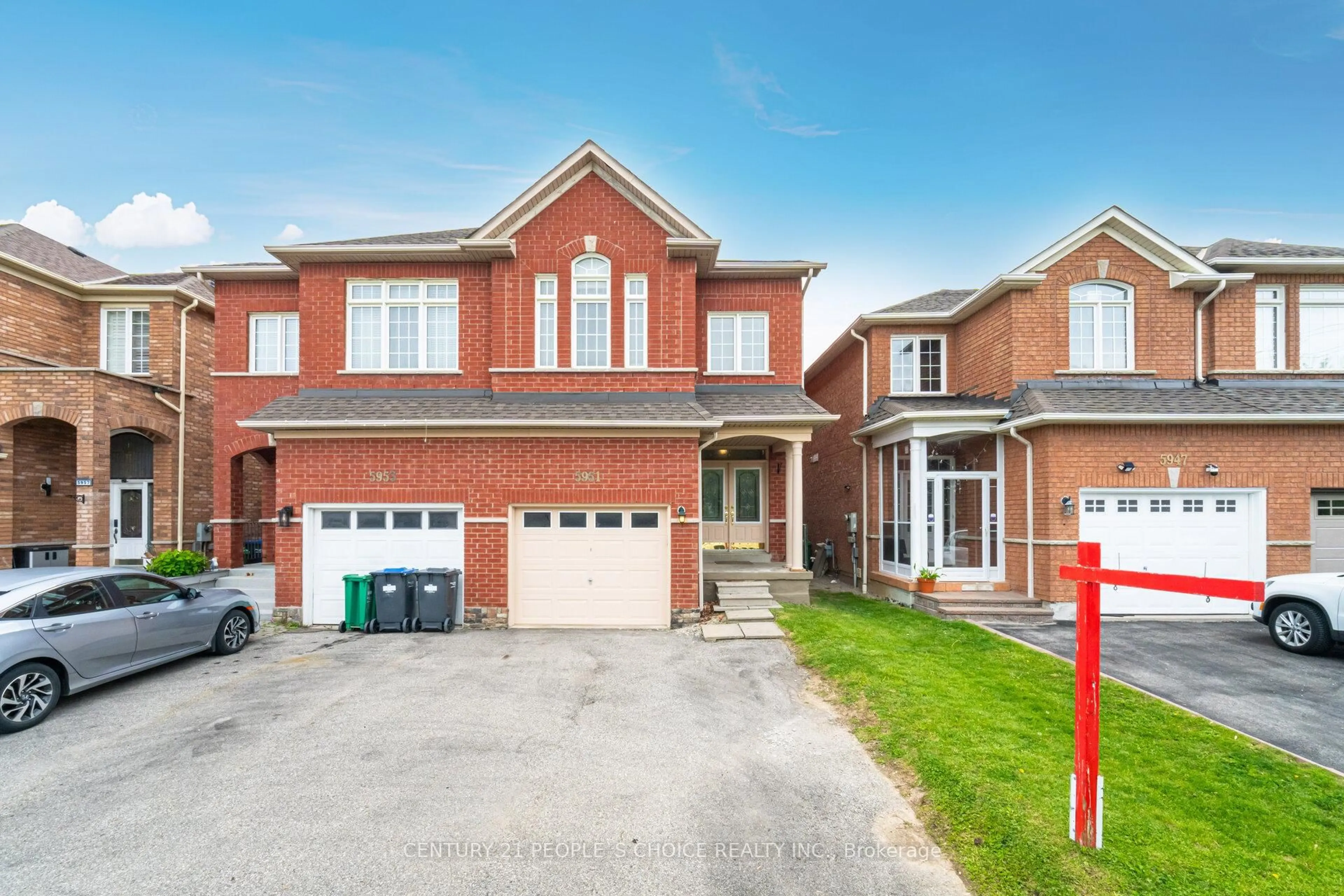 Home with brick exterior material, street for 5951 Stonebriar Cres, Mississauga Ontario L5V 2T8