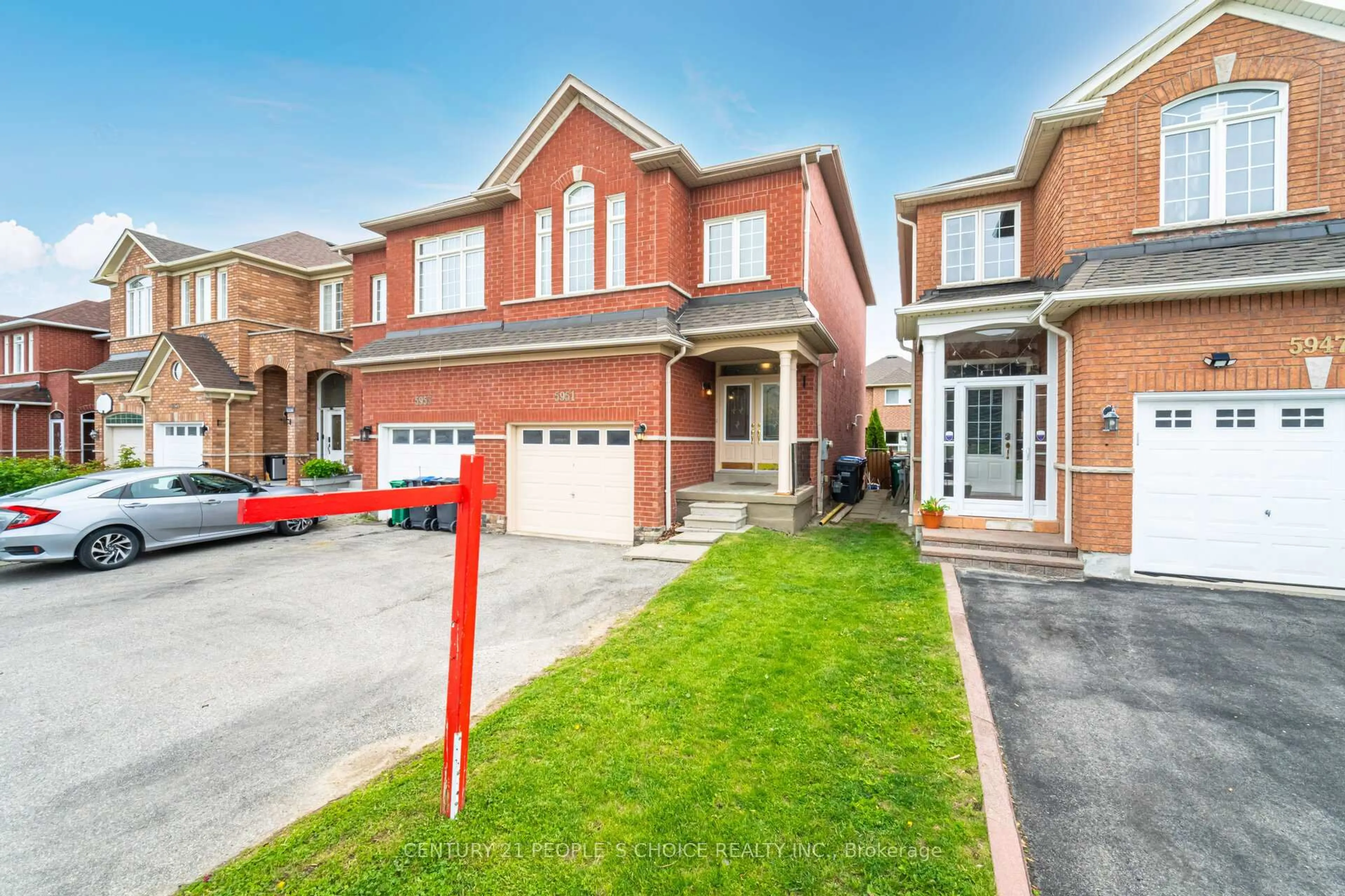 Home with brick exterior material, street for 5951 Stonebriar Cres, Mississauga Ontario L5V 2T8